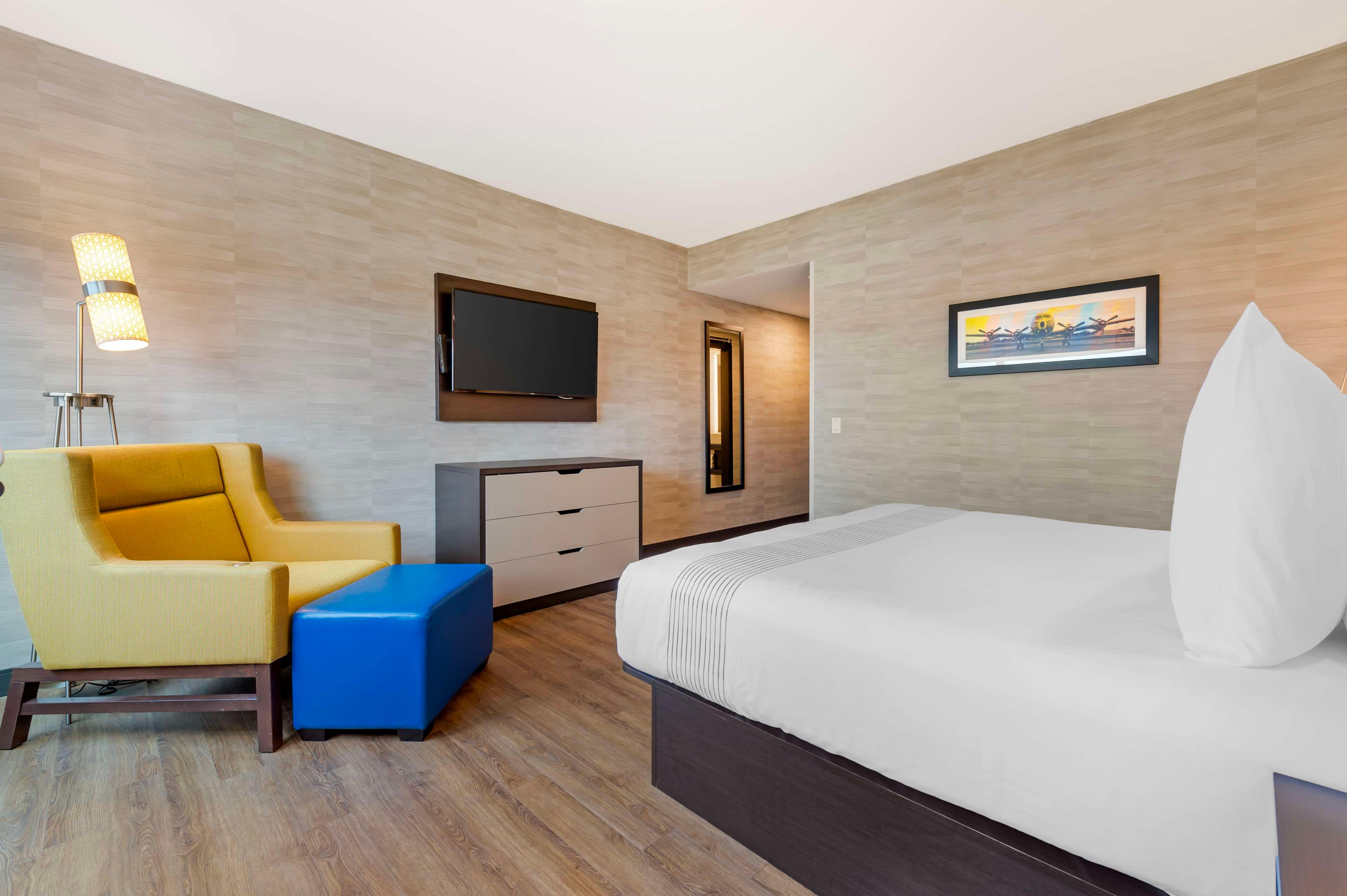 Double King Bed Non Smoking