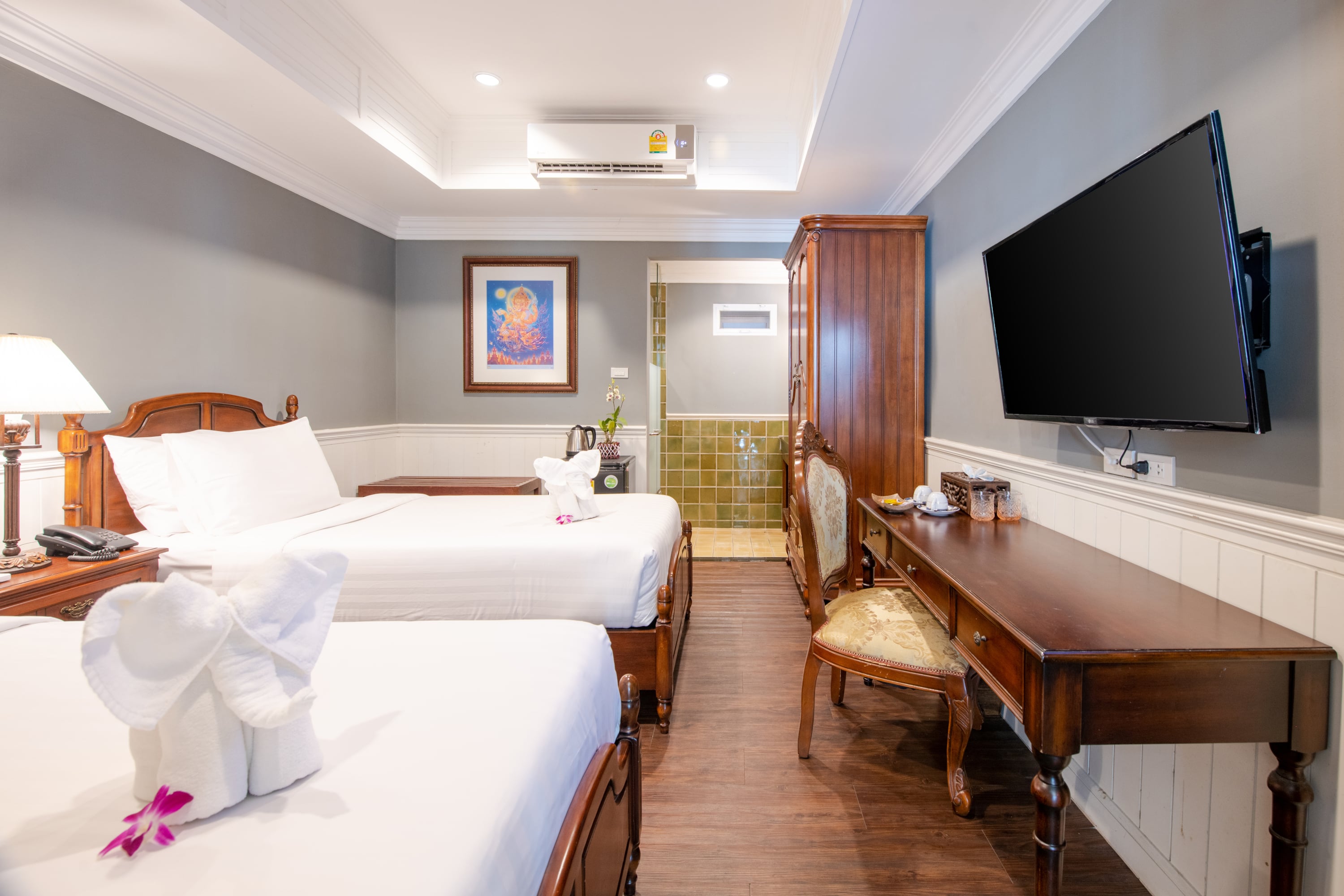 Double or Twin Deluxe