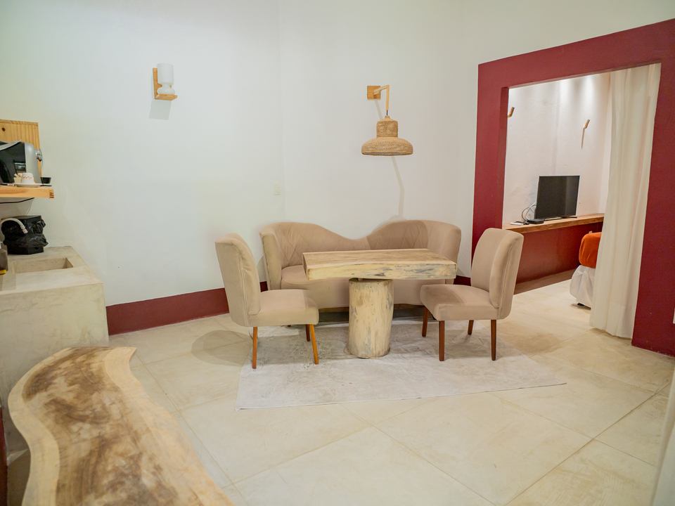 Family Room Capacity 4