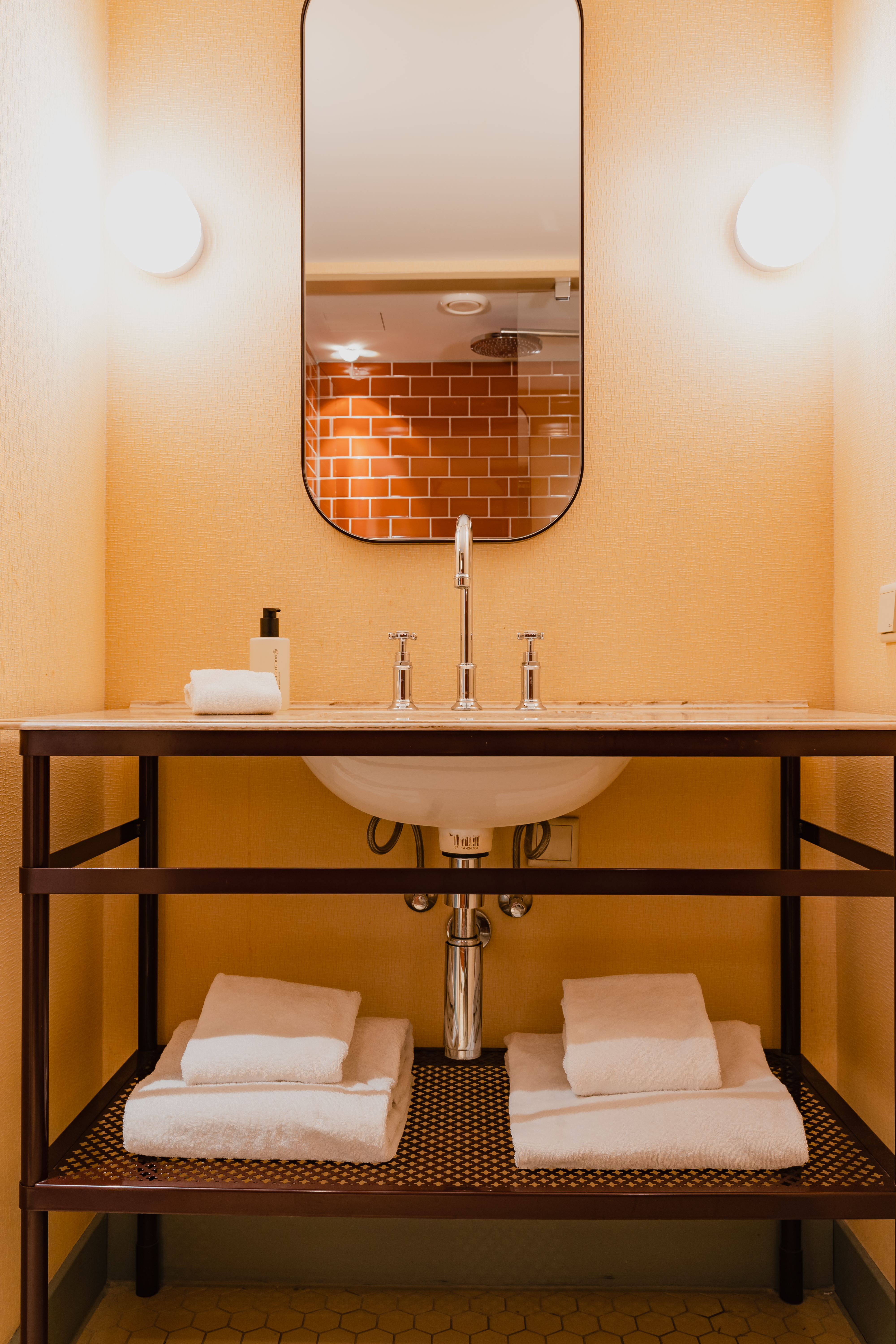 Double or Twin Deluxe