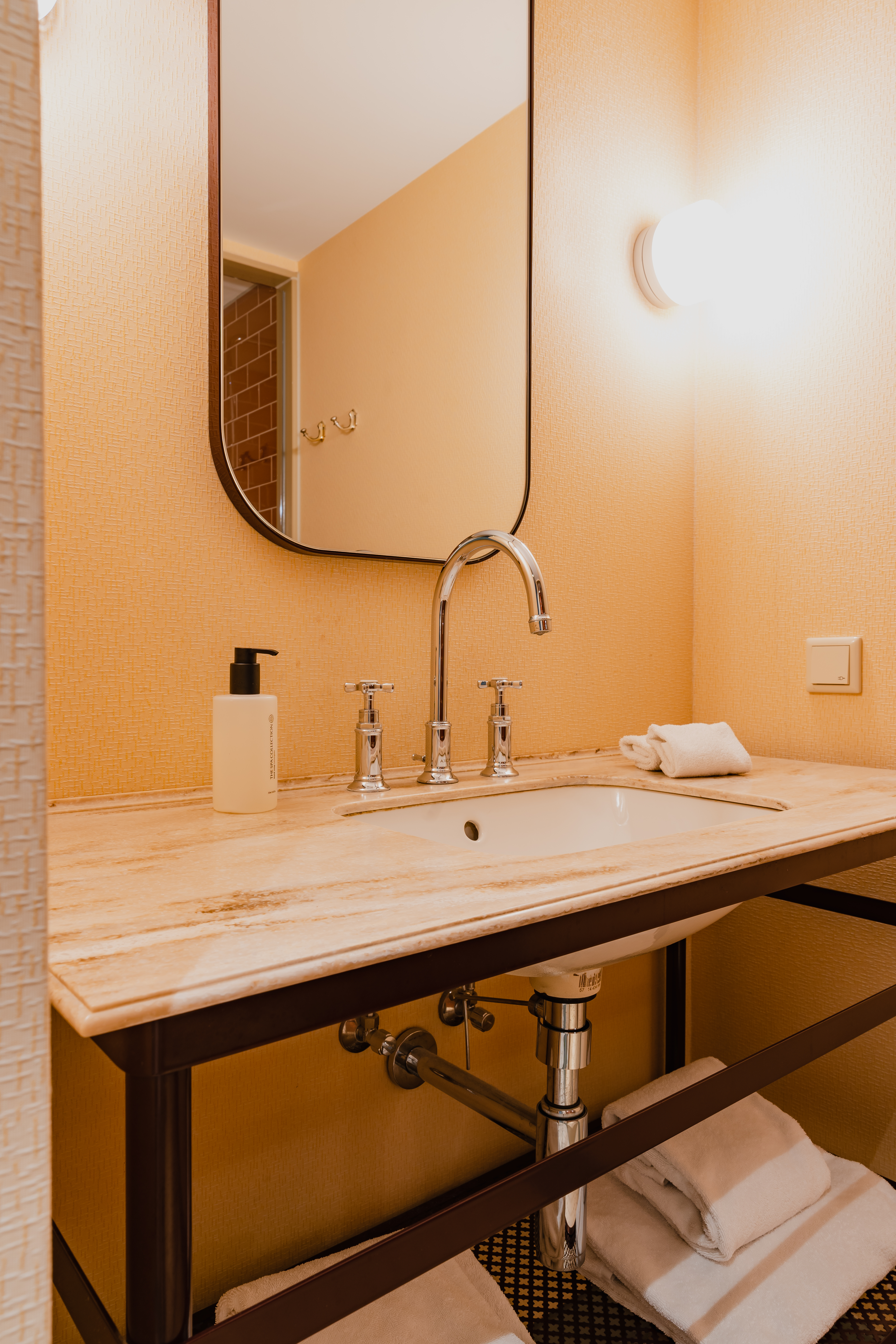 Double or Twin Deluxe