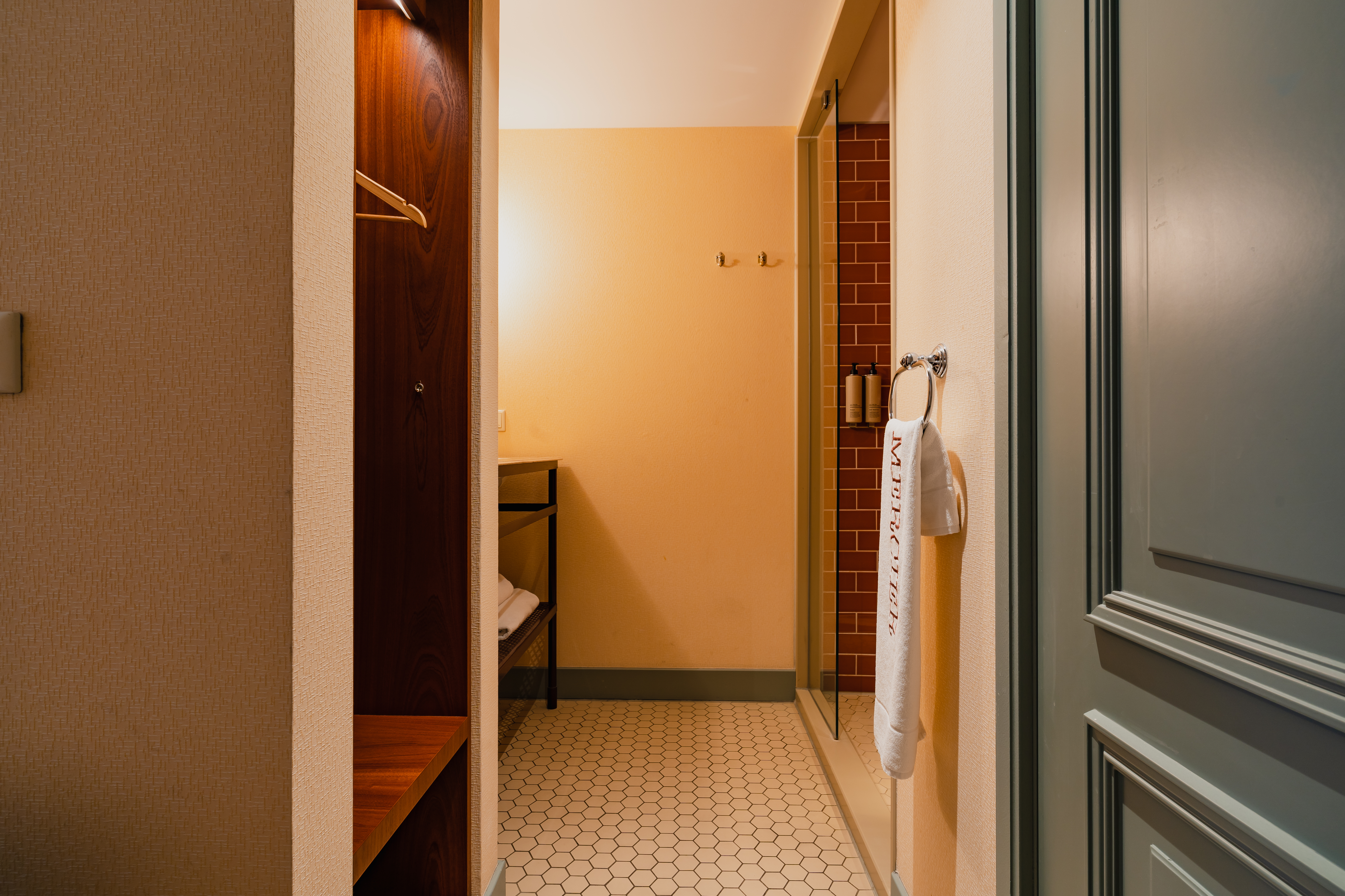 Double or Twin Deluxe