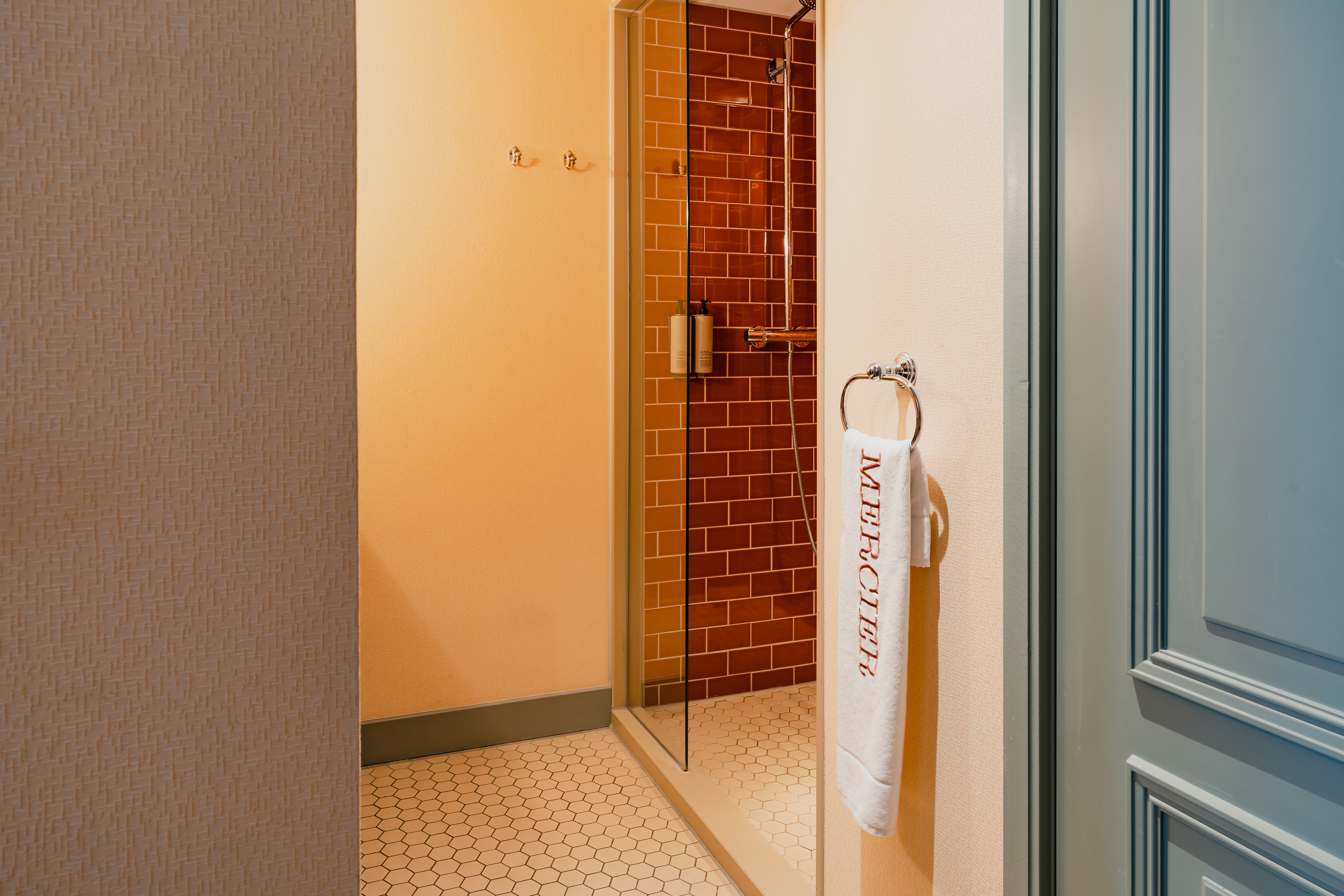 Double or Twin Deluxe