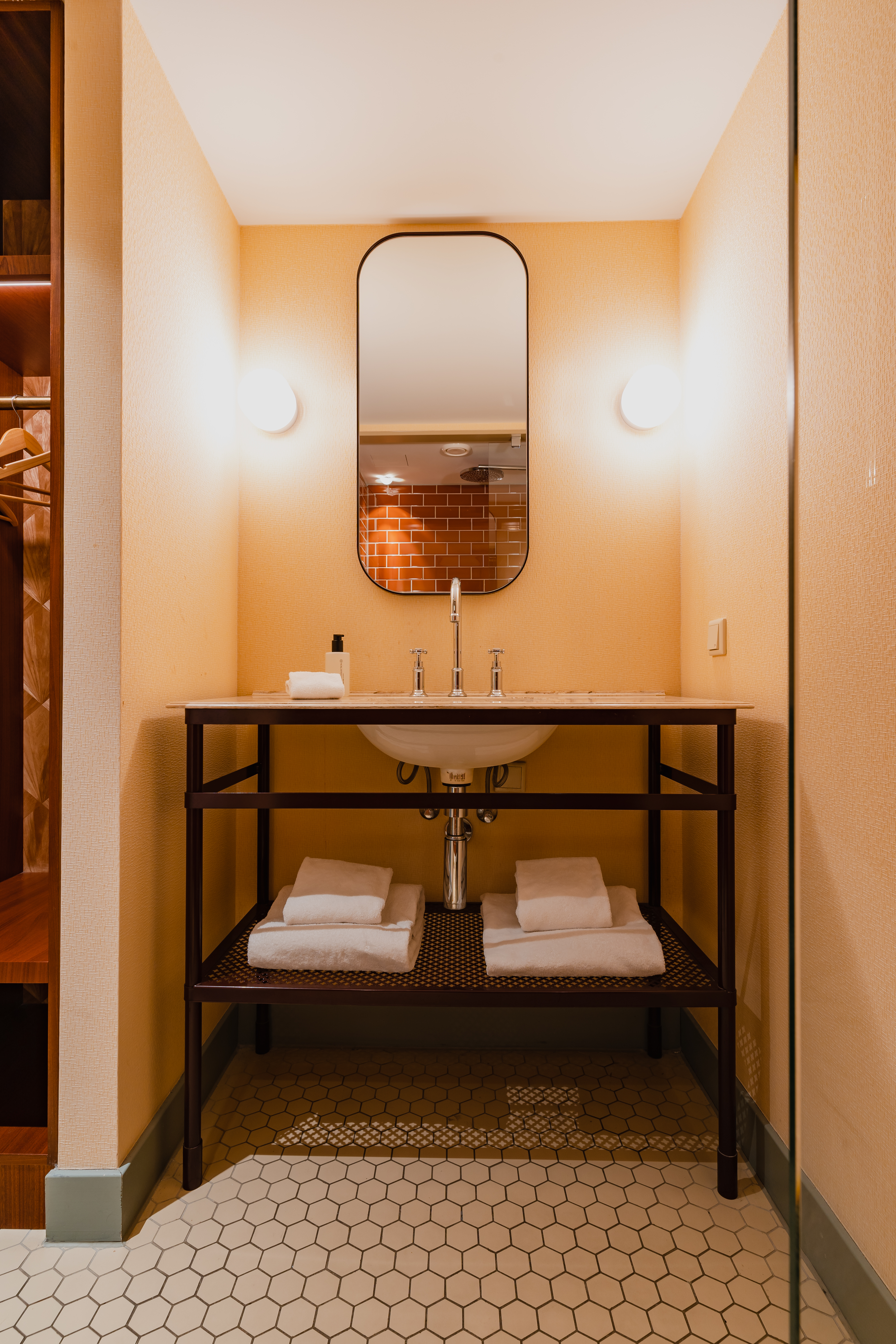 Double or Twin Deluxe