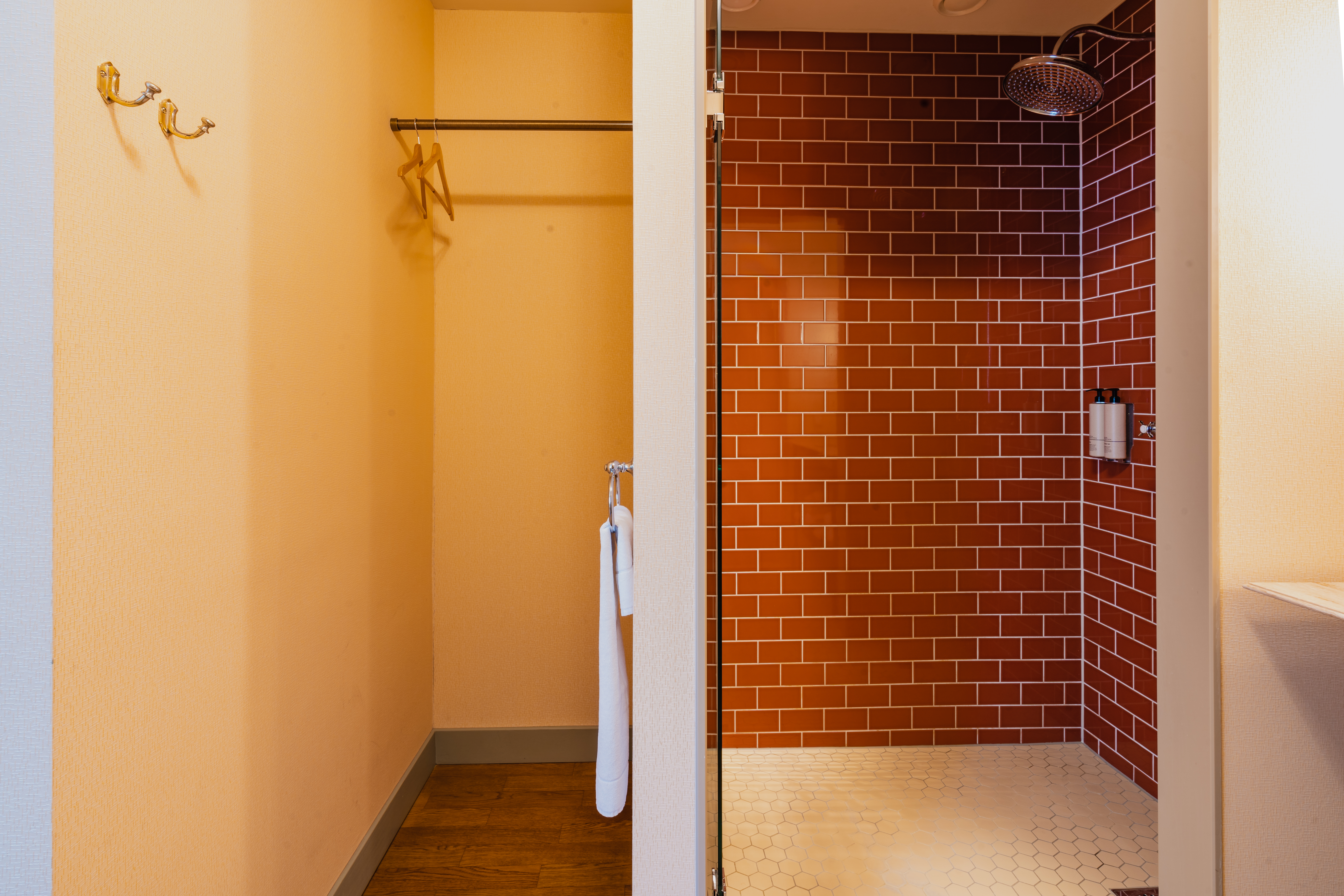 Double or Twin Deluxe