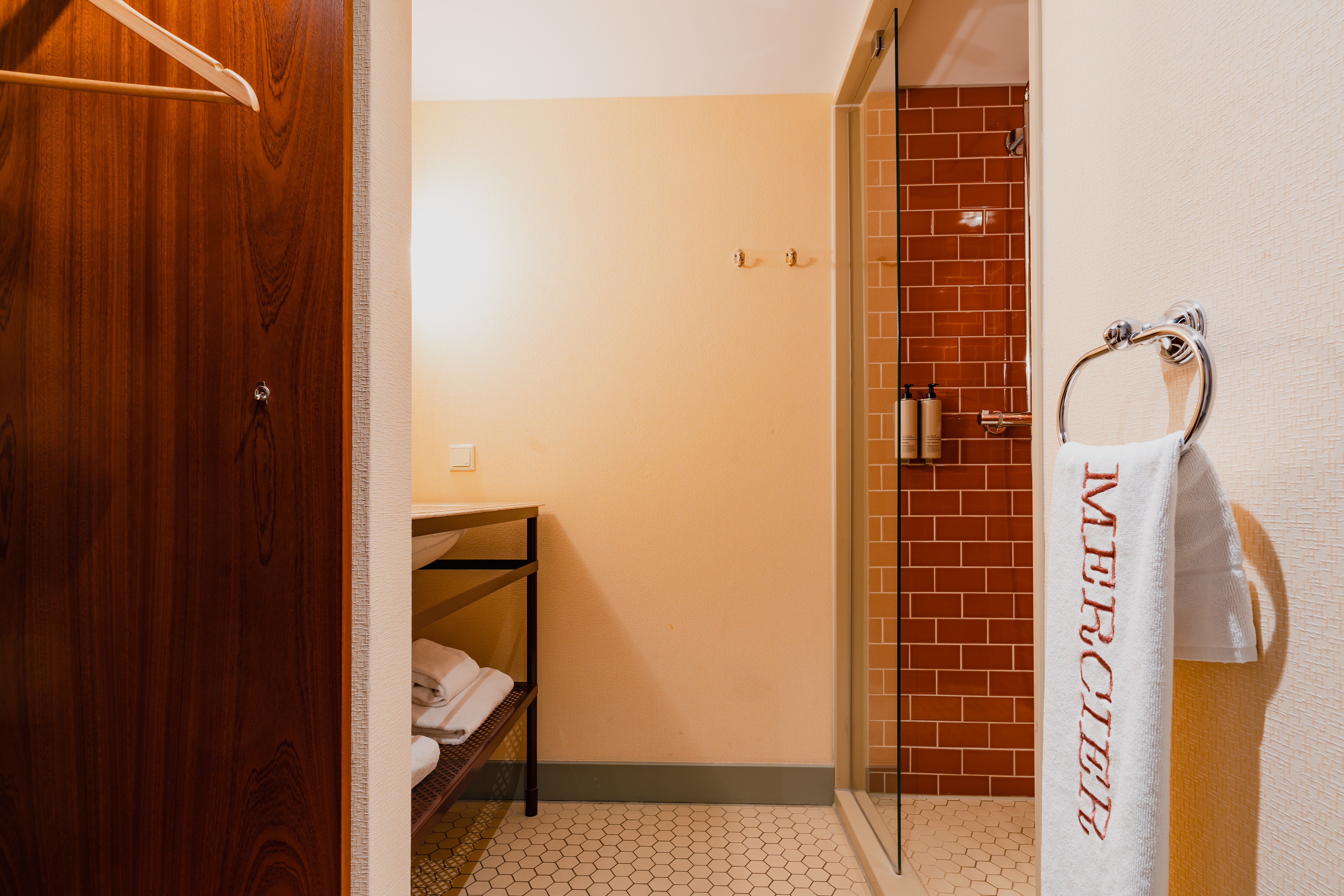 Double or Twin Deluxe