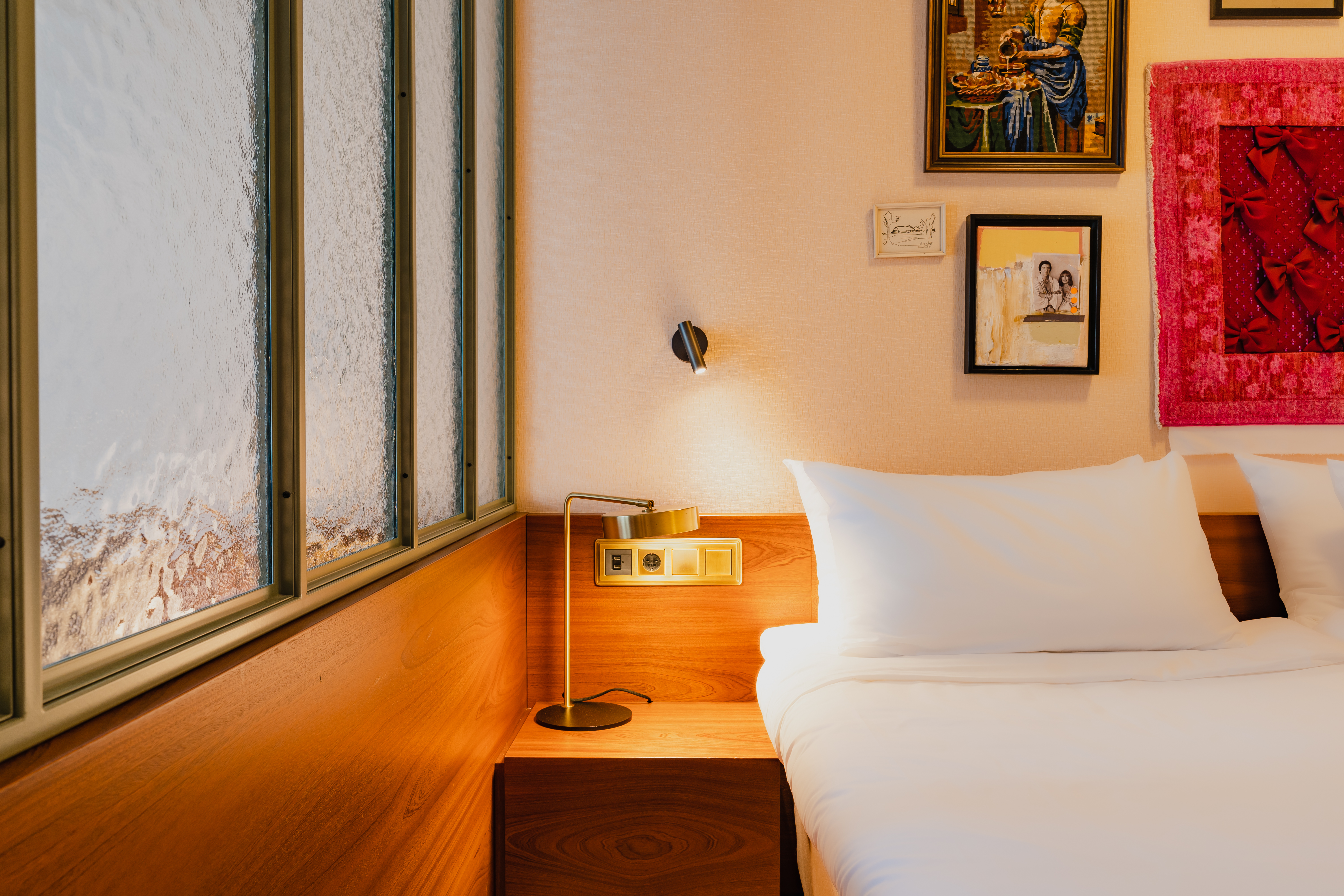 Double or Twin Deluxe