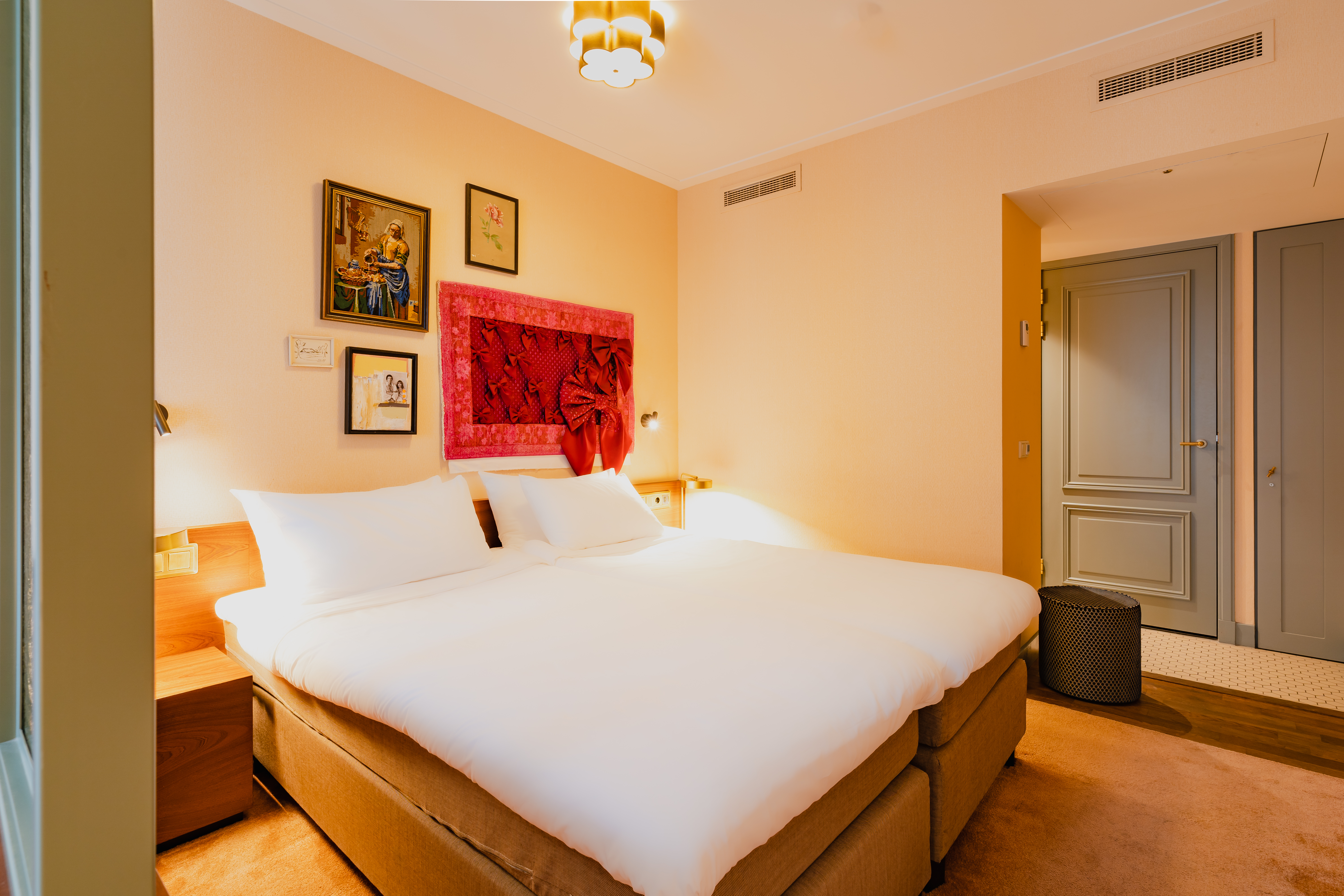 Double or Twin Deluxe