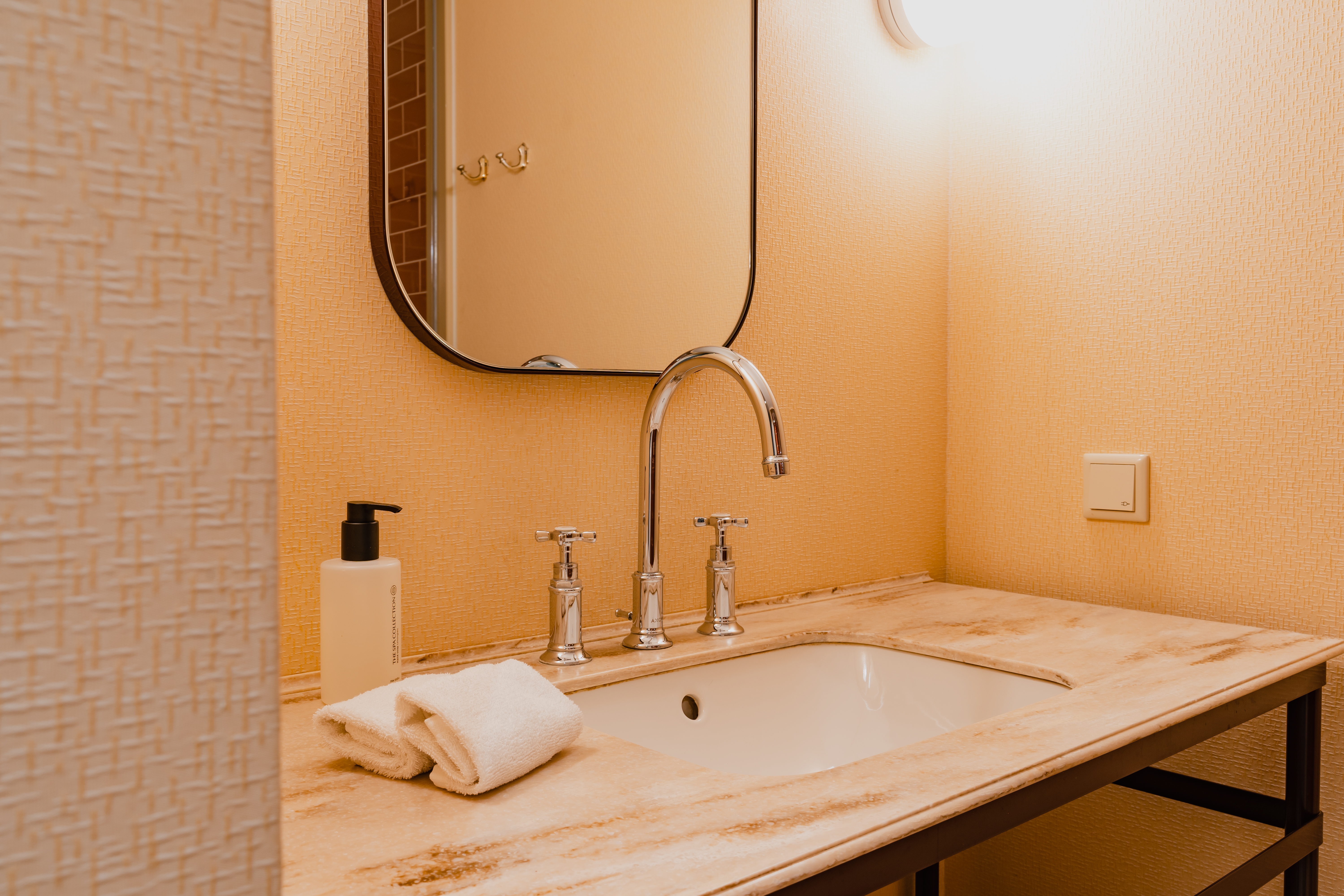 Double or Twin Deluxe