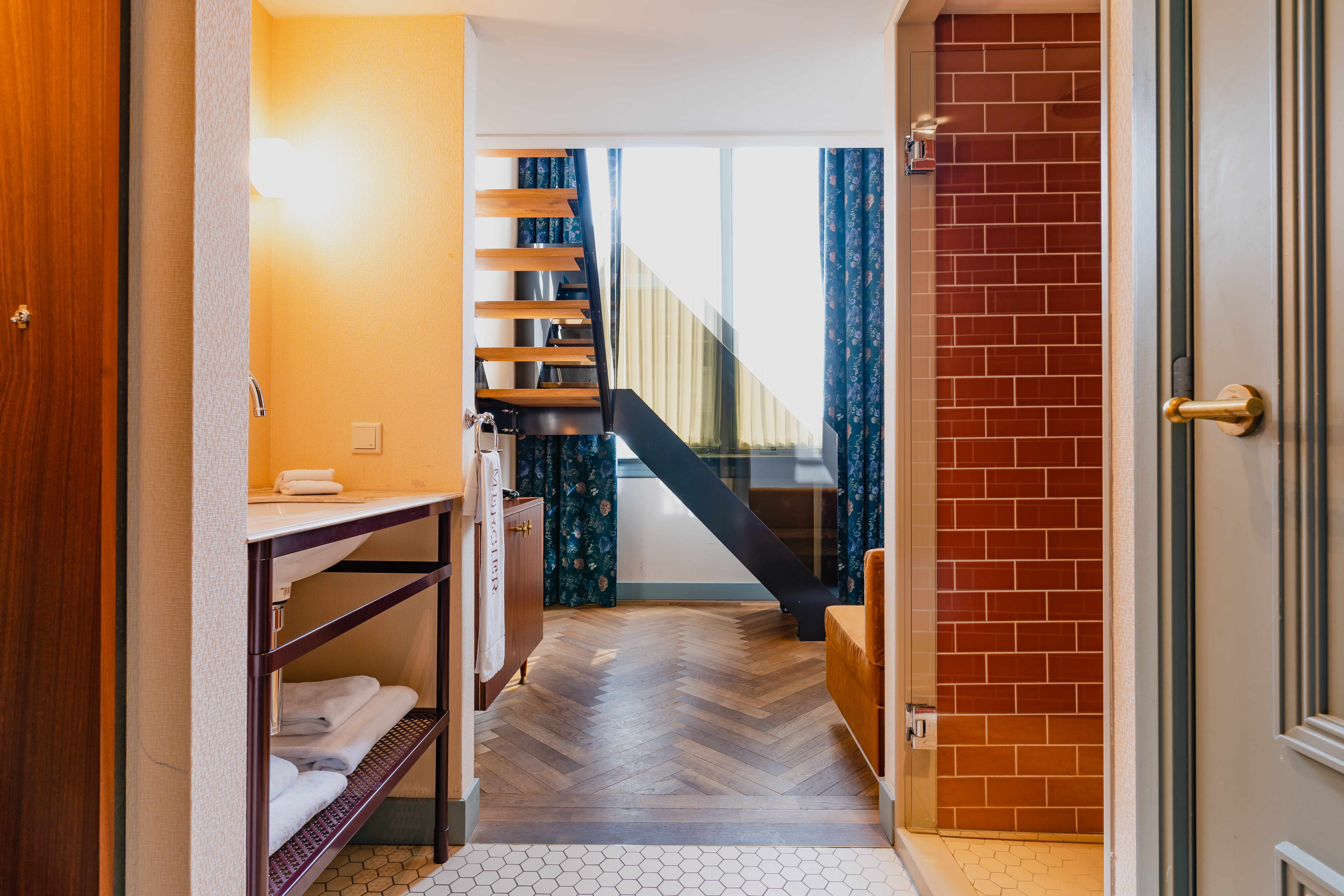 Junior Suite King Size Bed