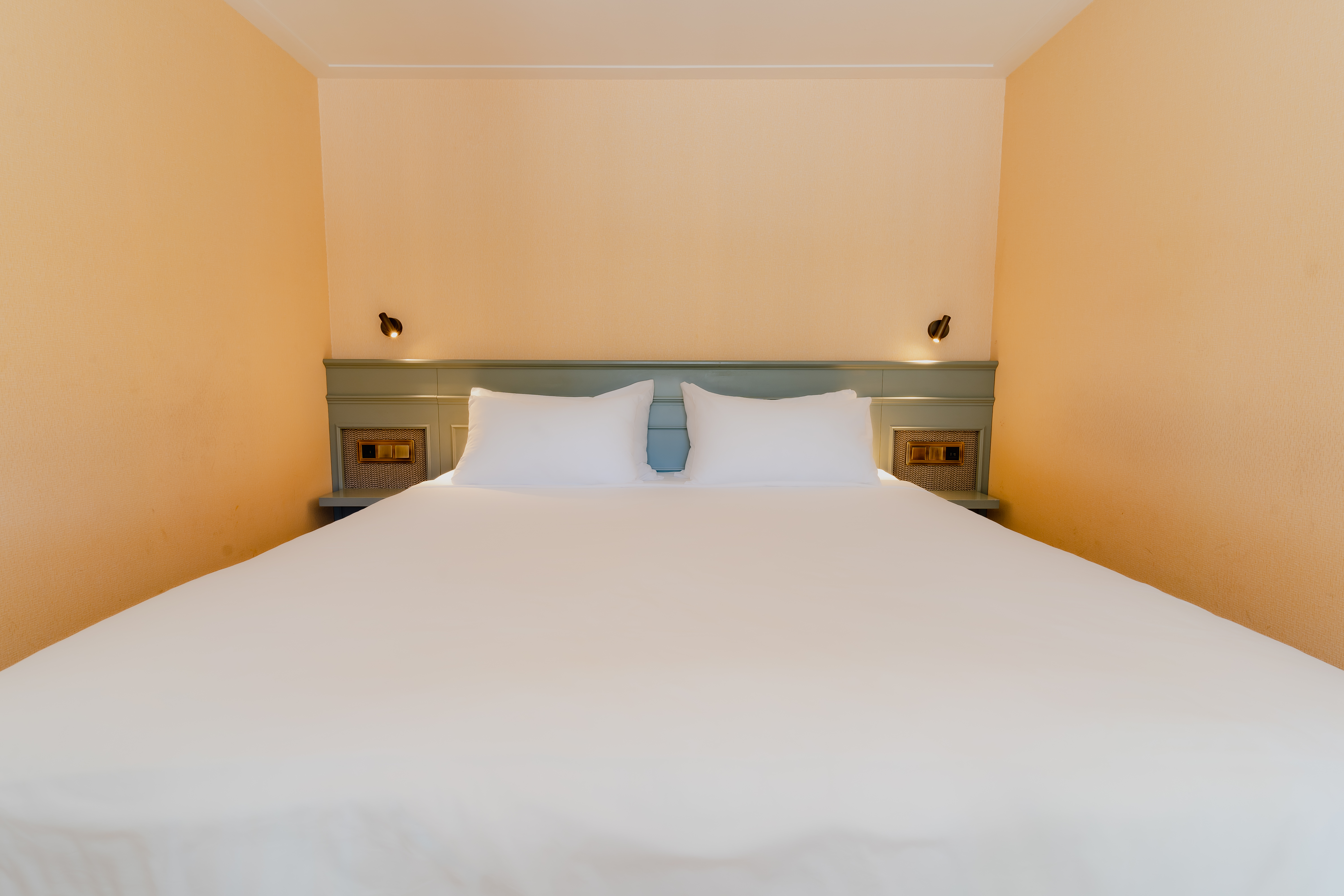 Junior Suite King Size Bed