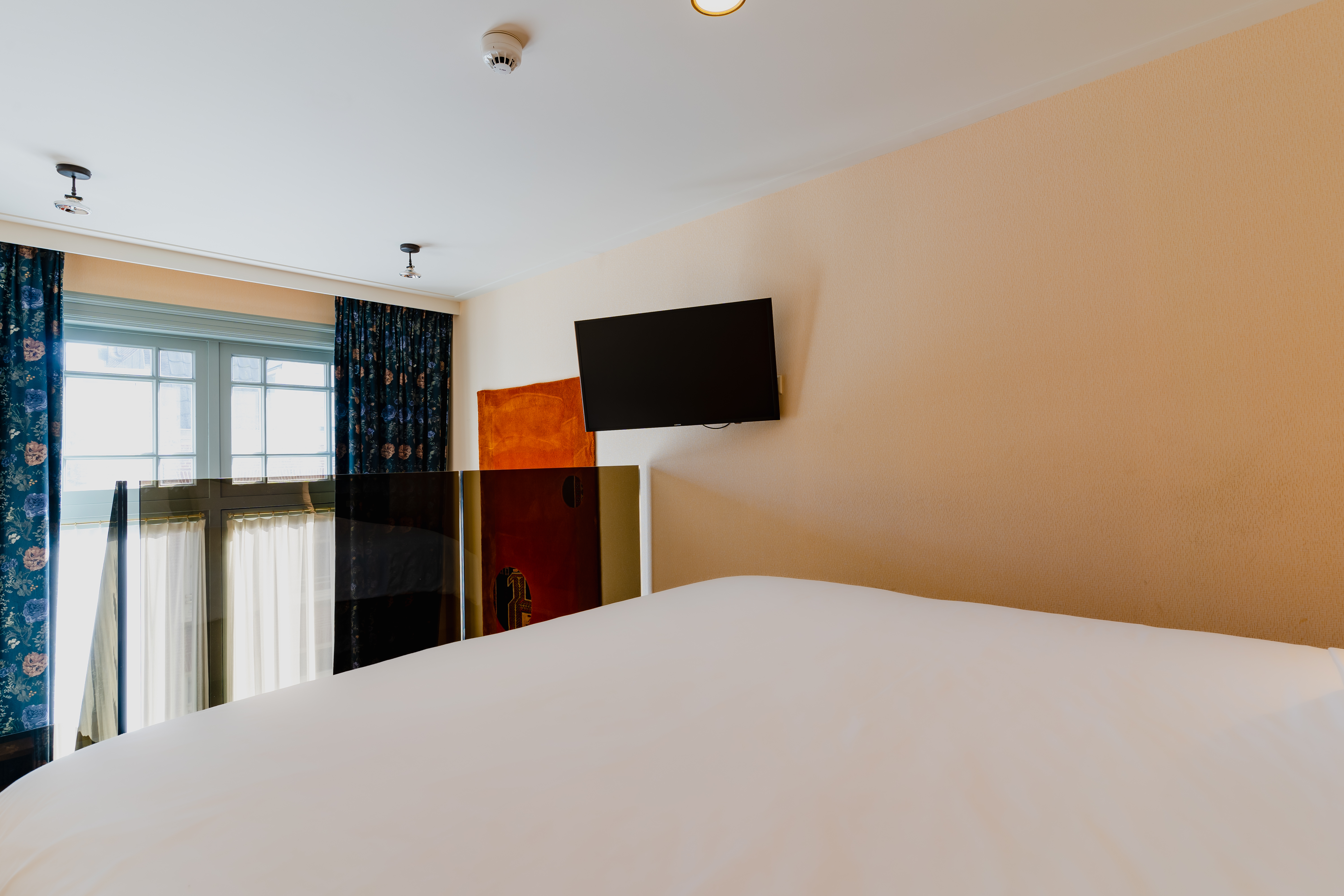 Junior Suite King Size Bed