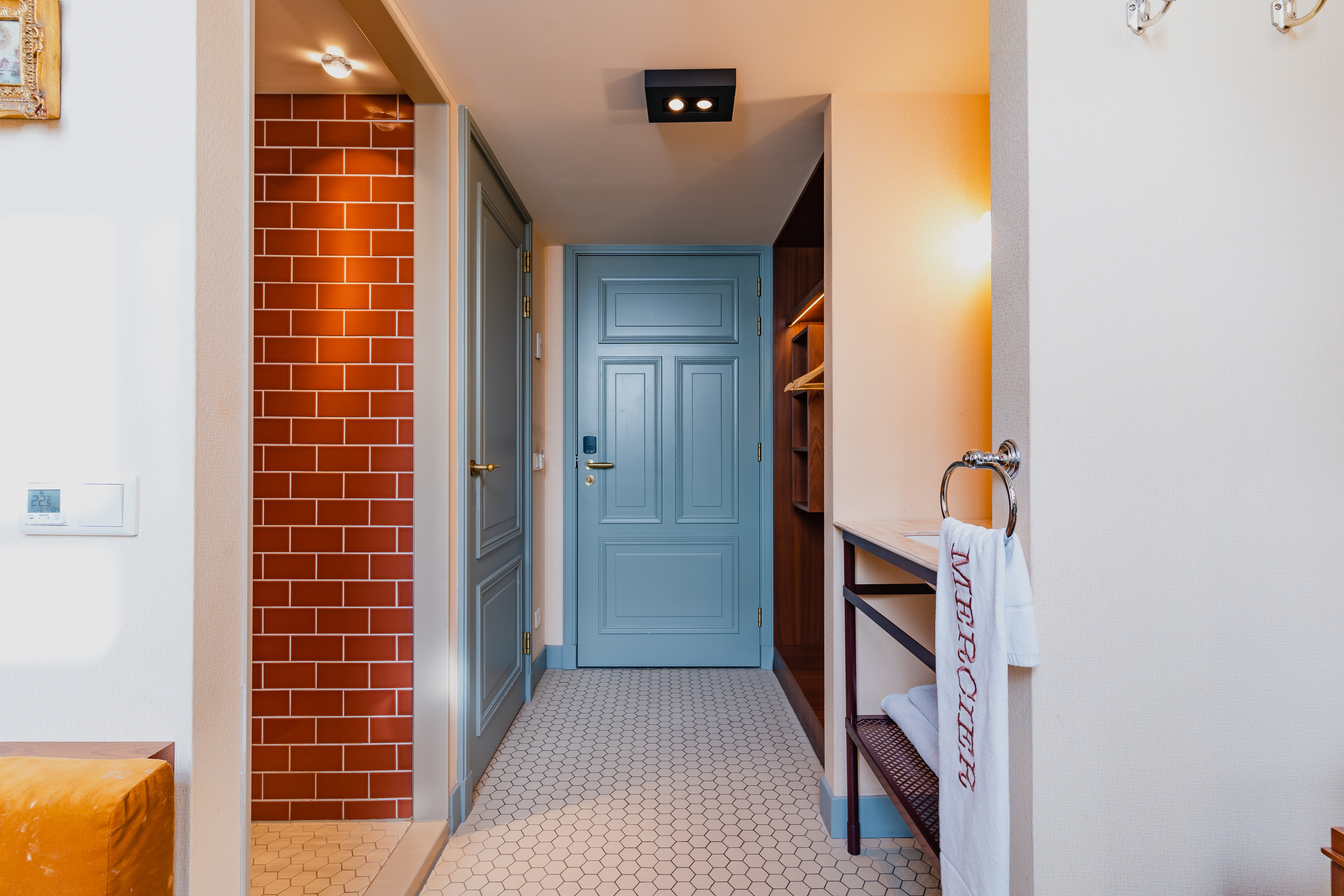 Junior Suite King Size Bed