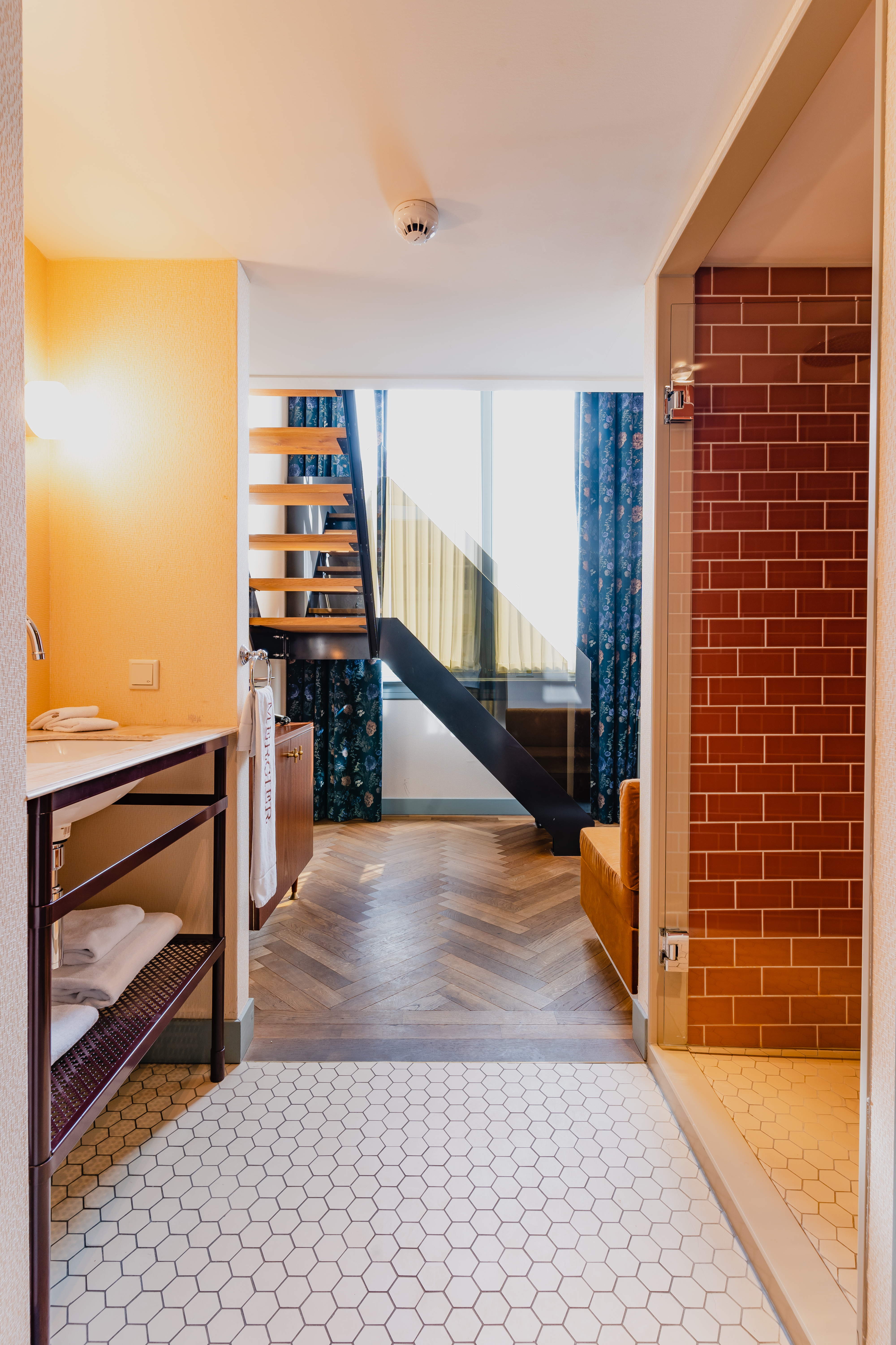 Junior Suite King Size Bed