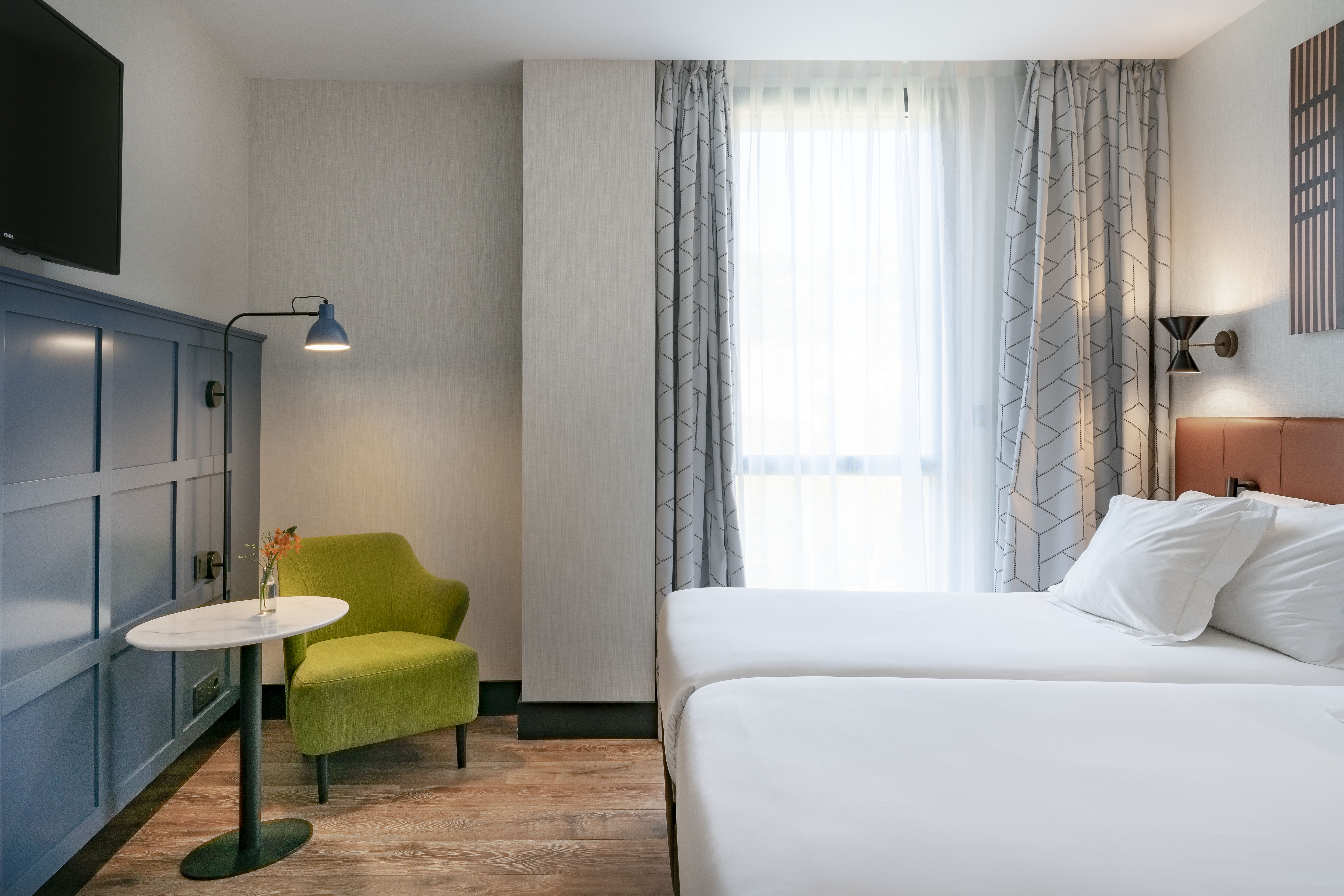 Double or Twin Standard