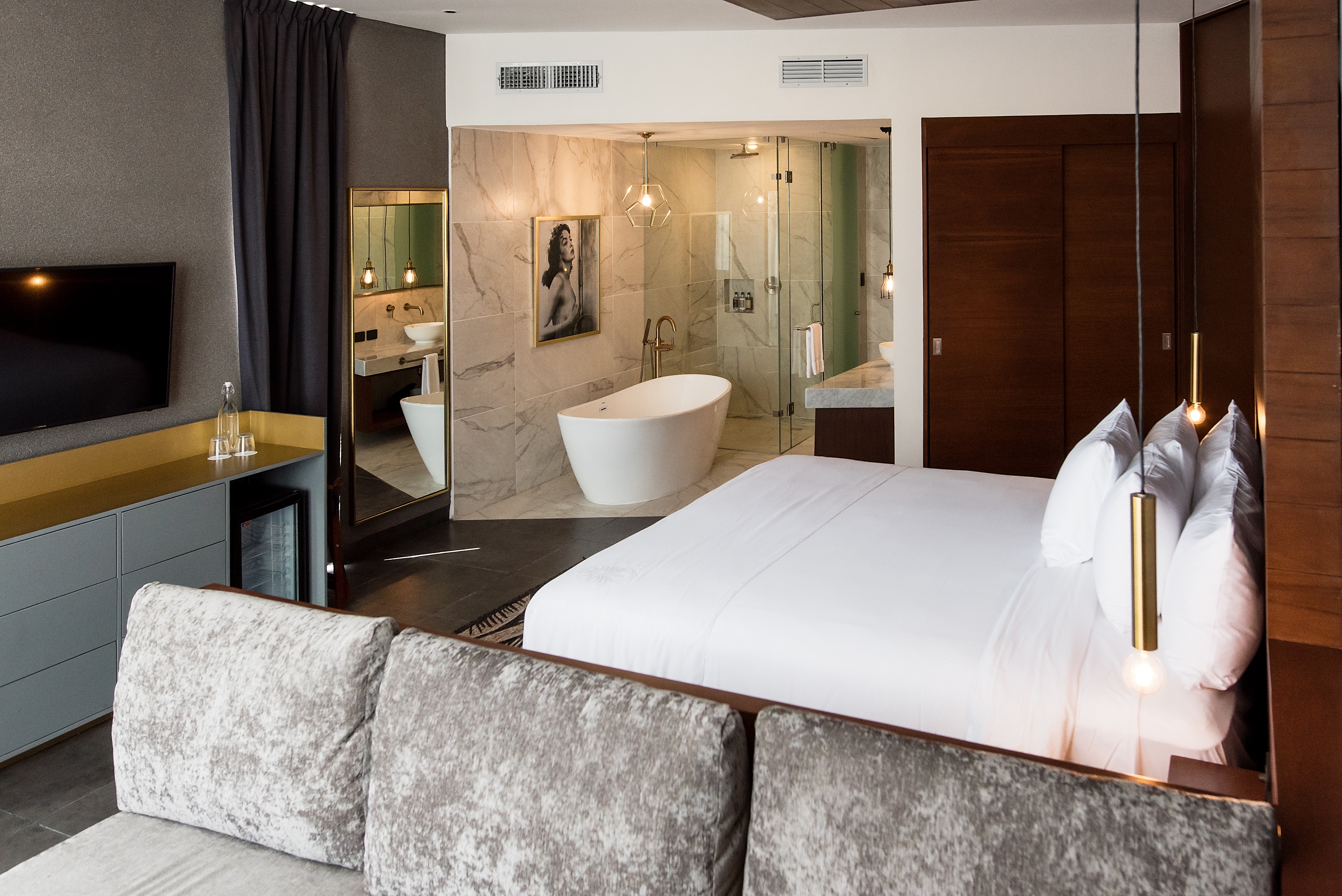 Double Superior King Bed