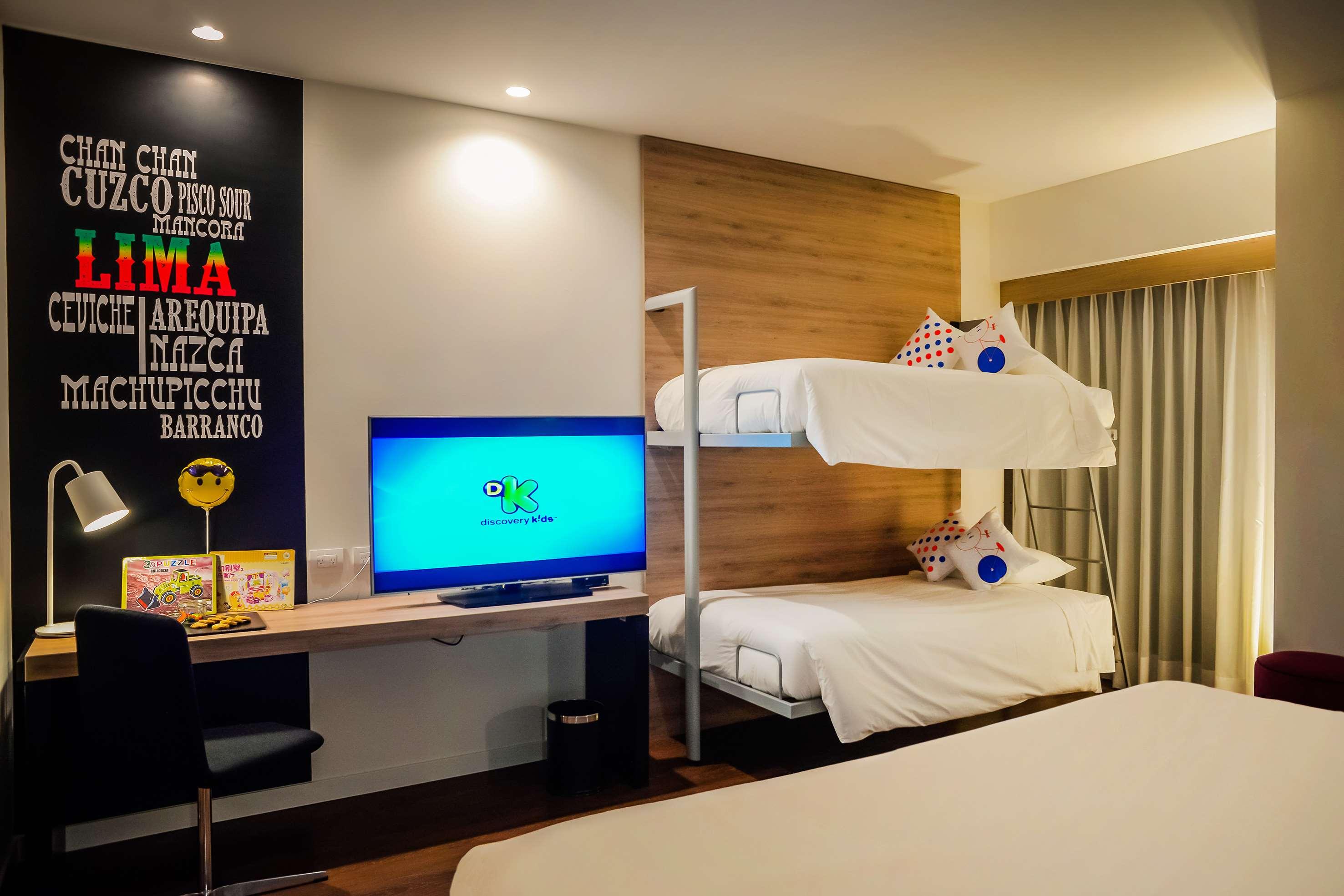 Family Room King Size Bed