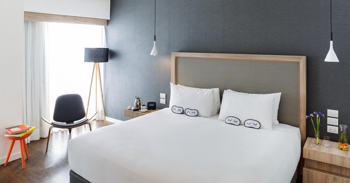 Family Room King Size Bed