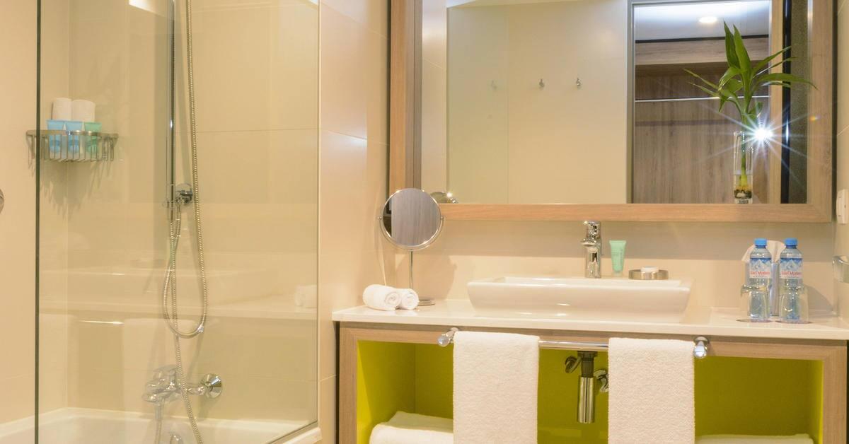 Family Room King Size Bed