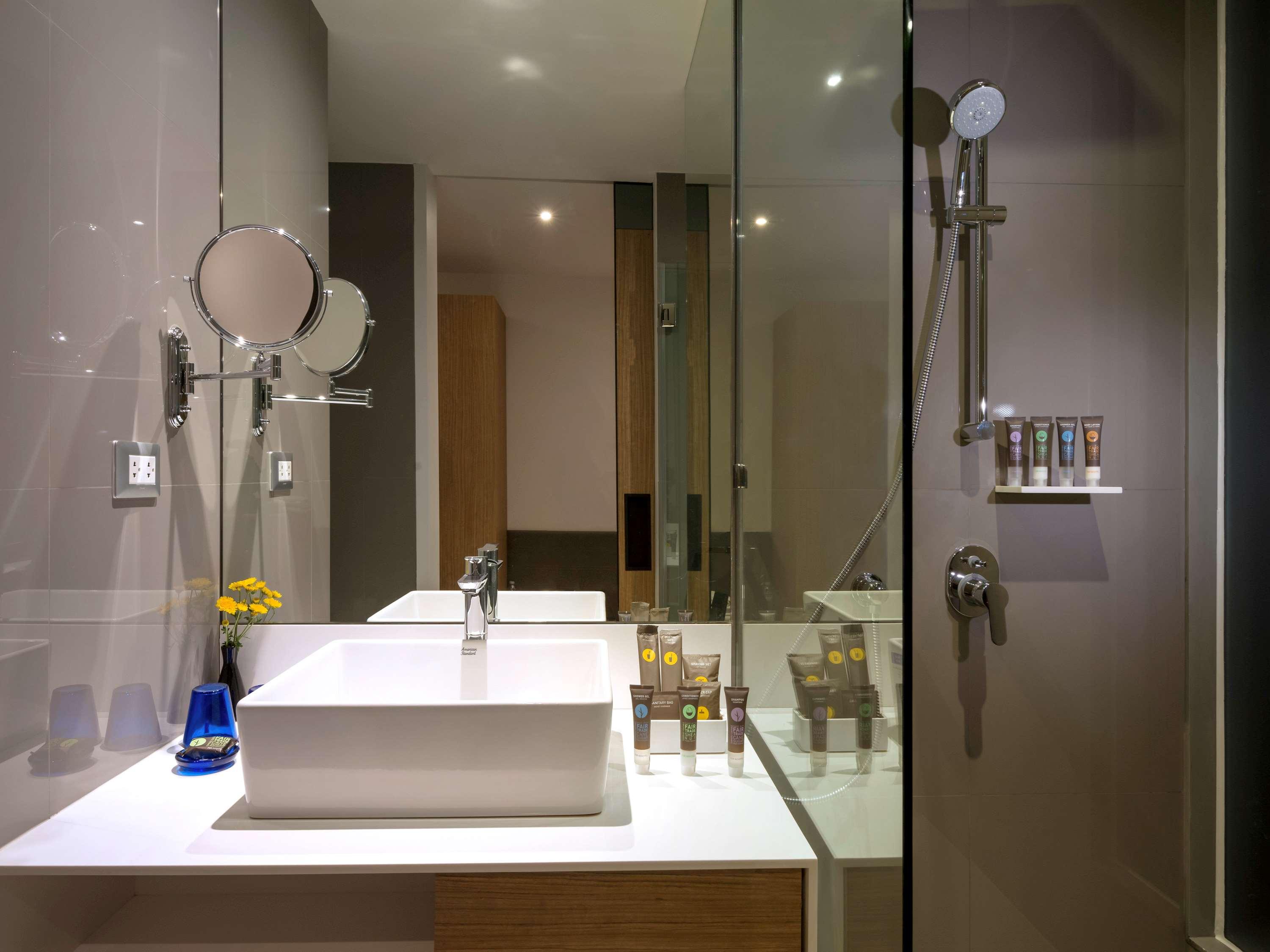 Double Deluxe King Bed