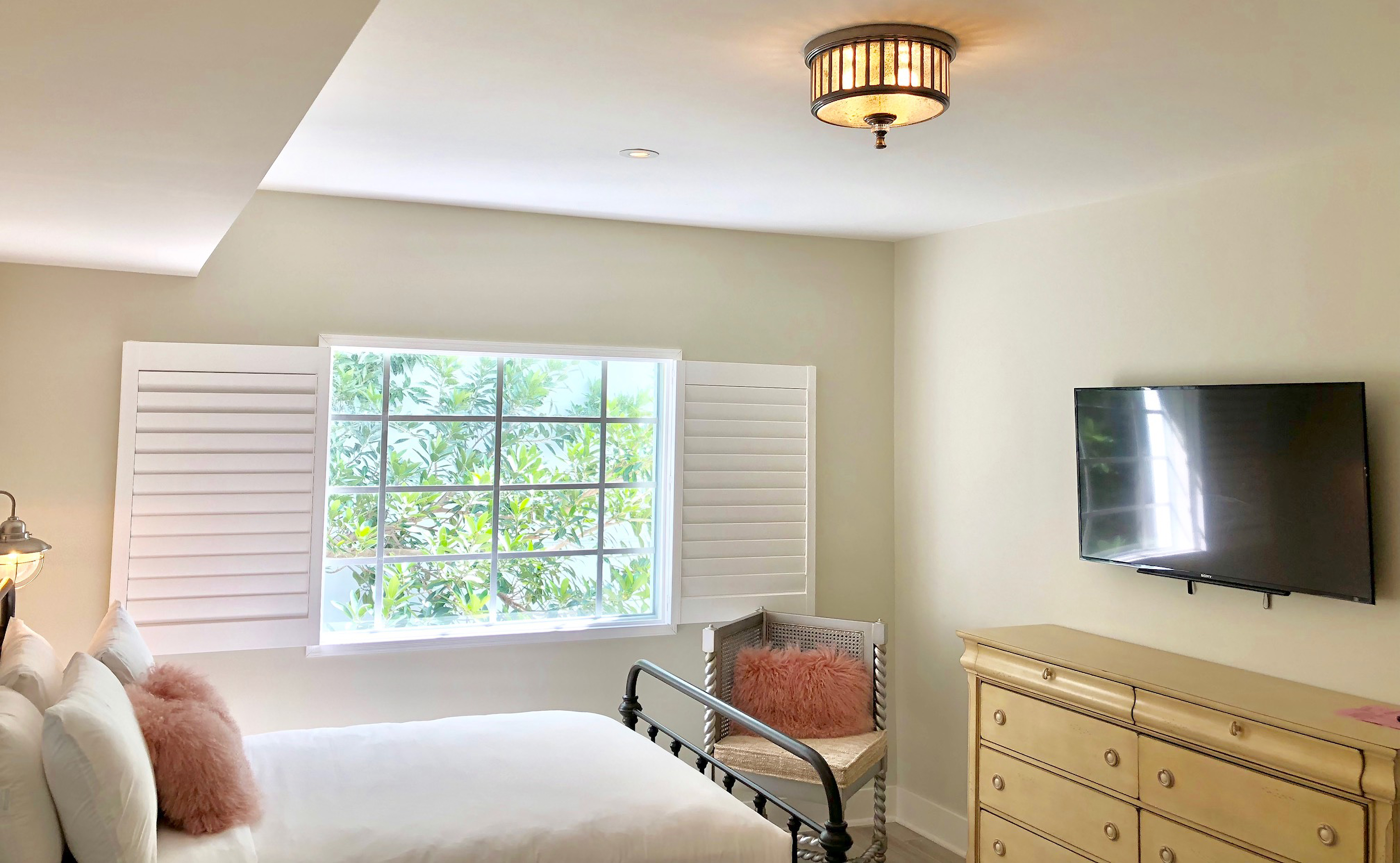 Quadruple with Double Bed