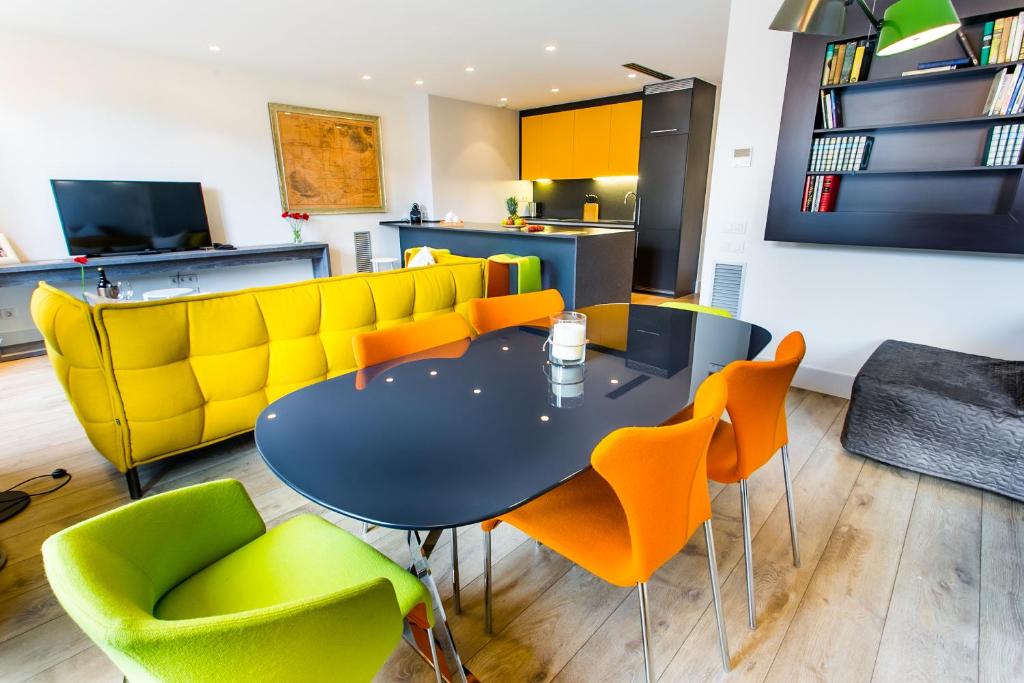 Apartment Capacity 6 Three Bedroom