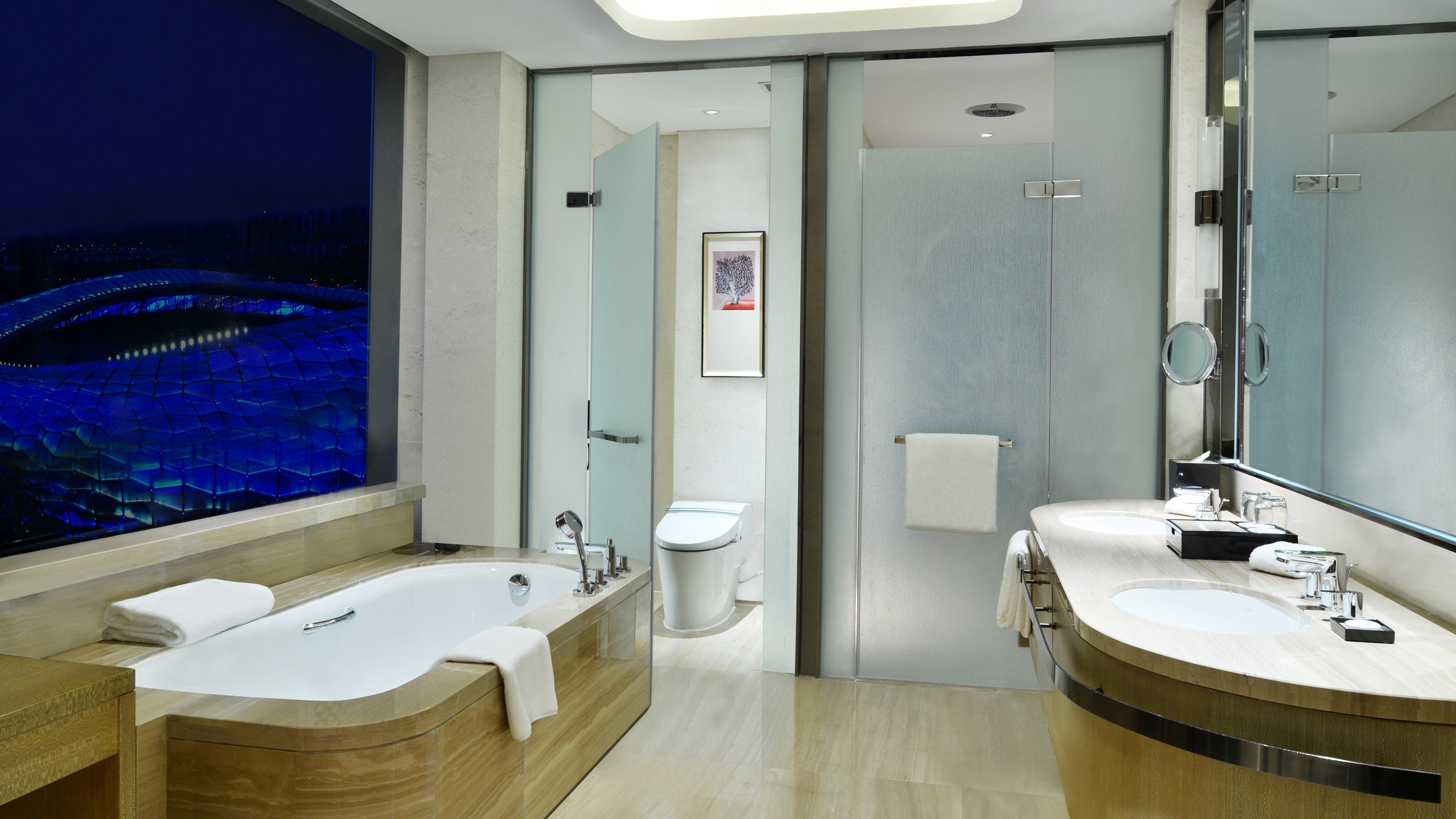 Suite with Kitchenette