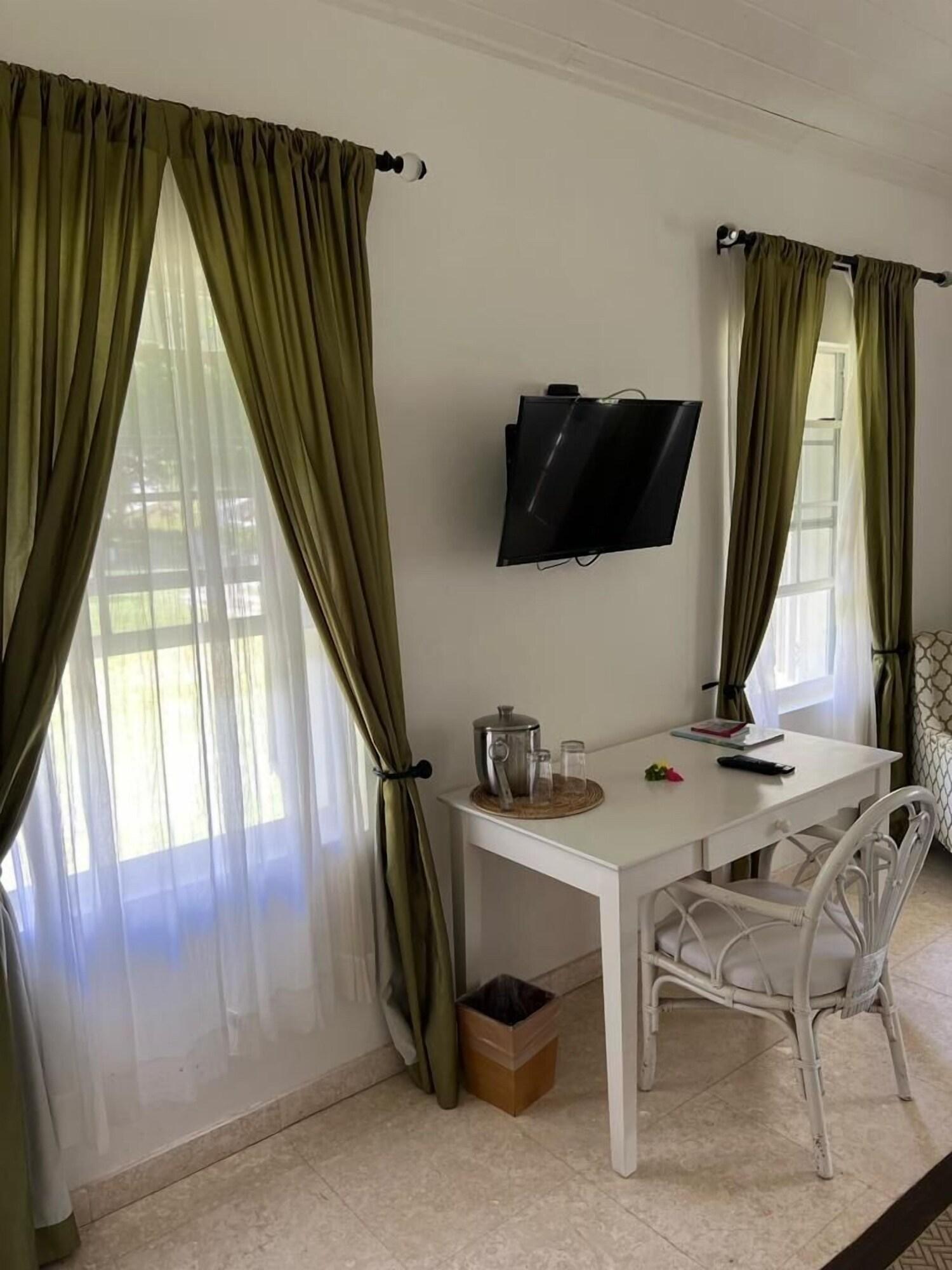 Suite Sea View King Bed