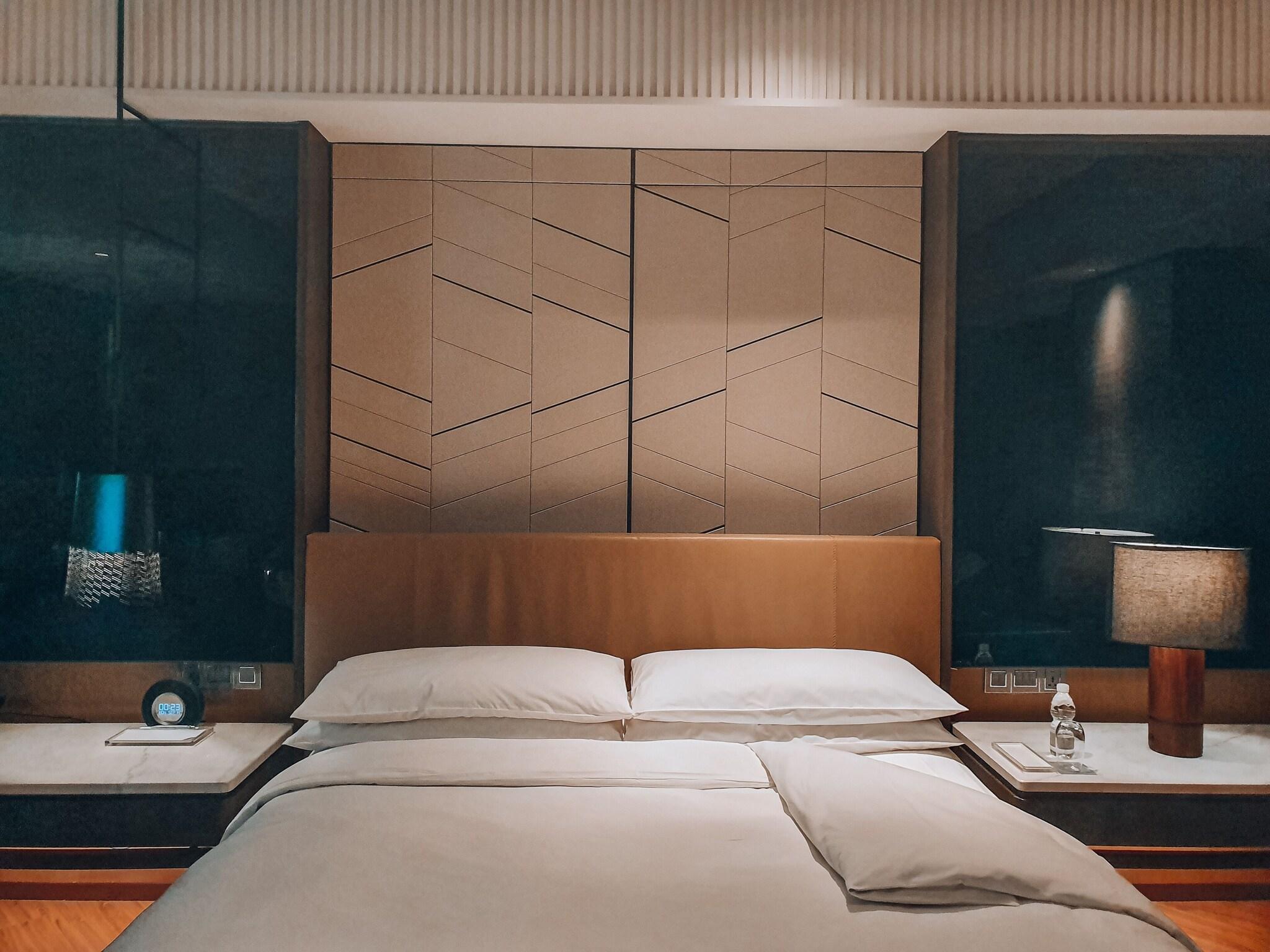 Double City View King Bed