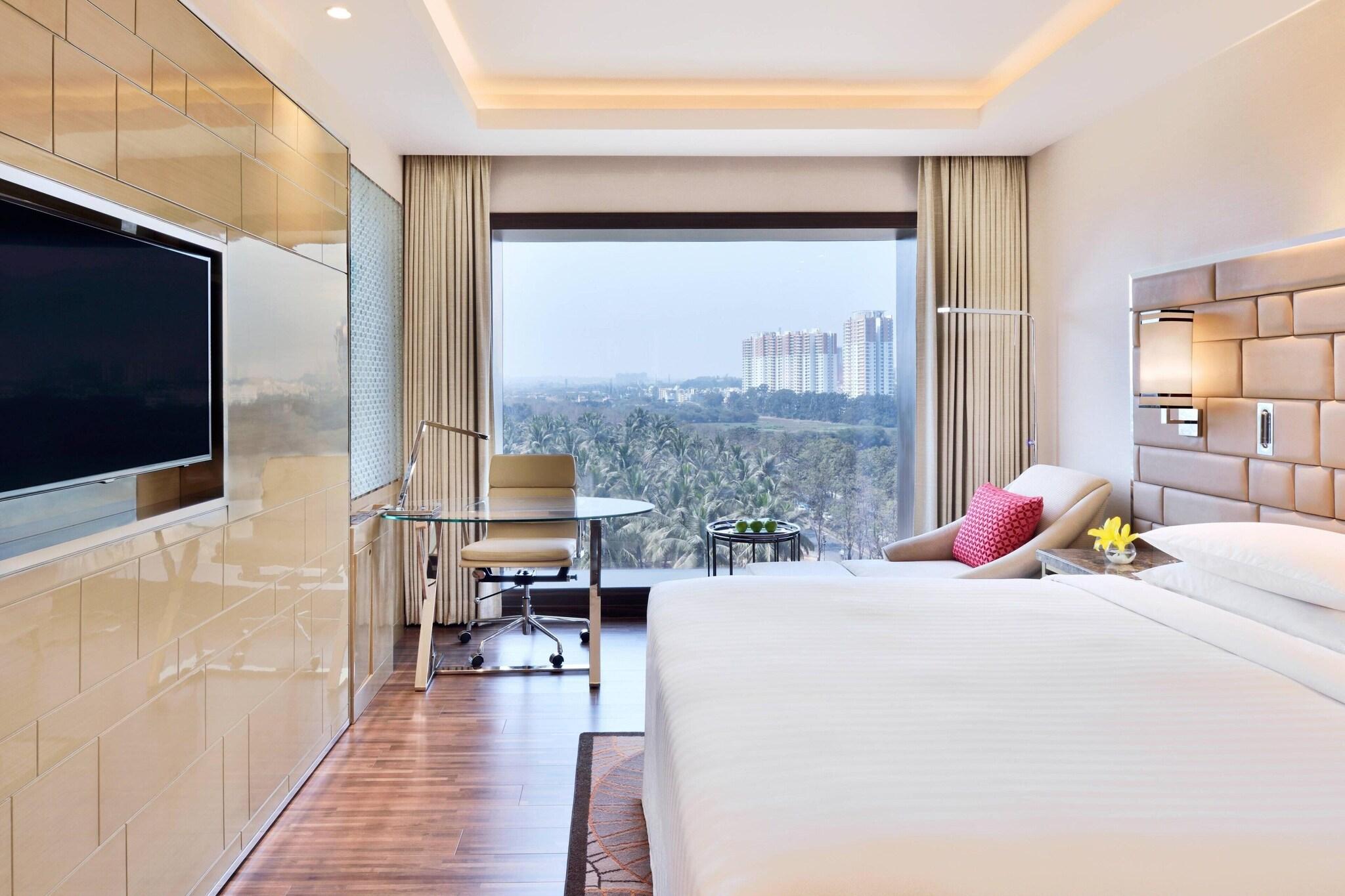 Double Executive King Bed