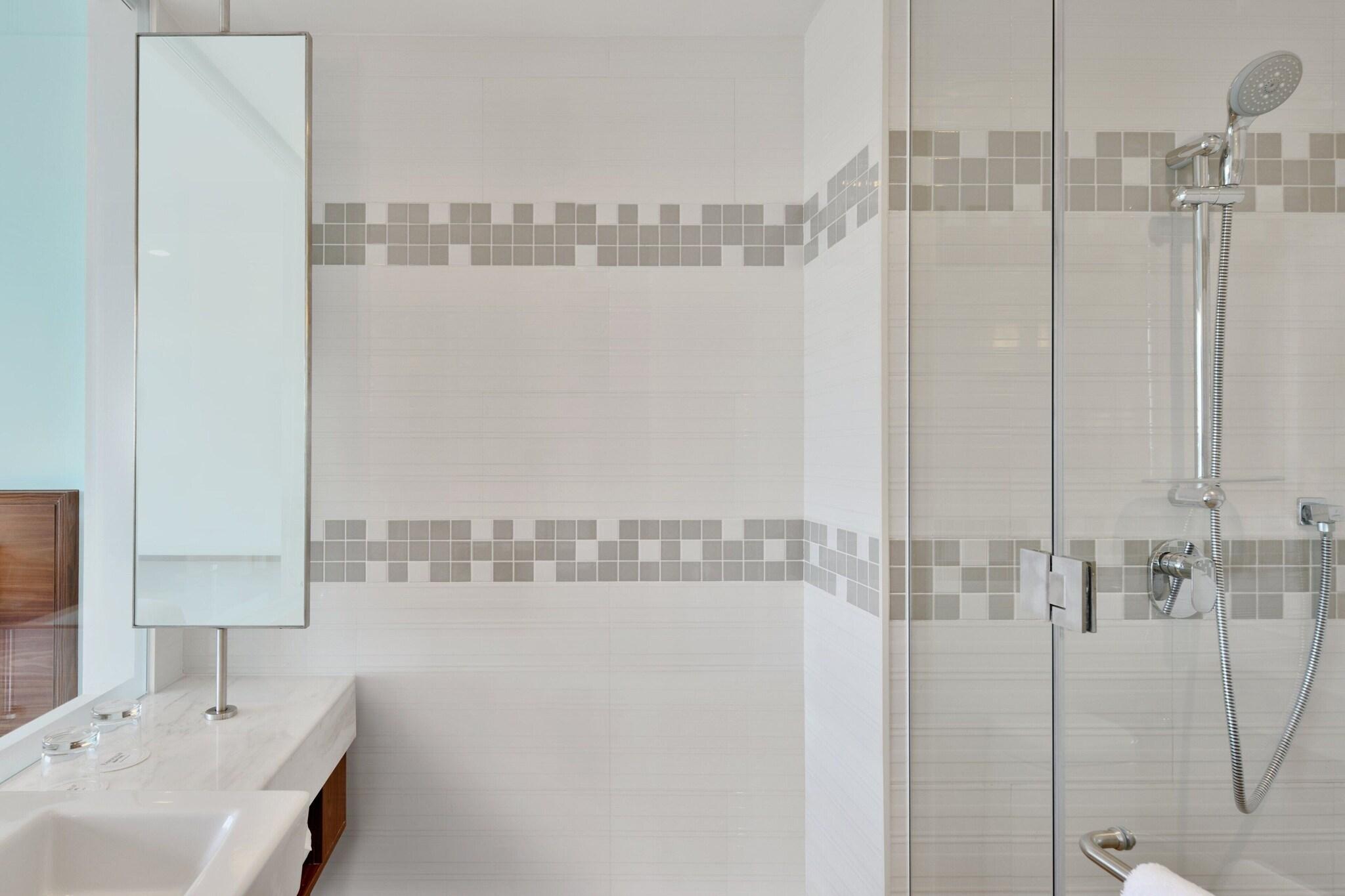 Double City View King Bed