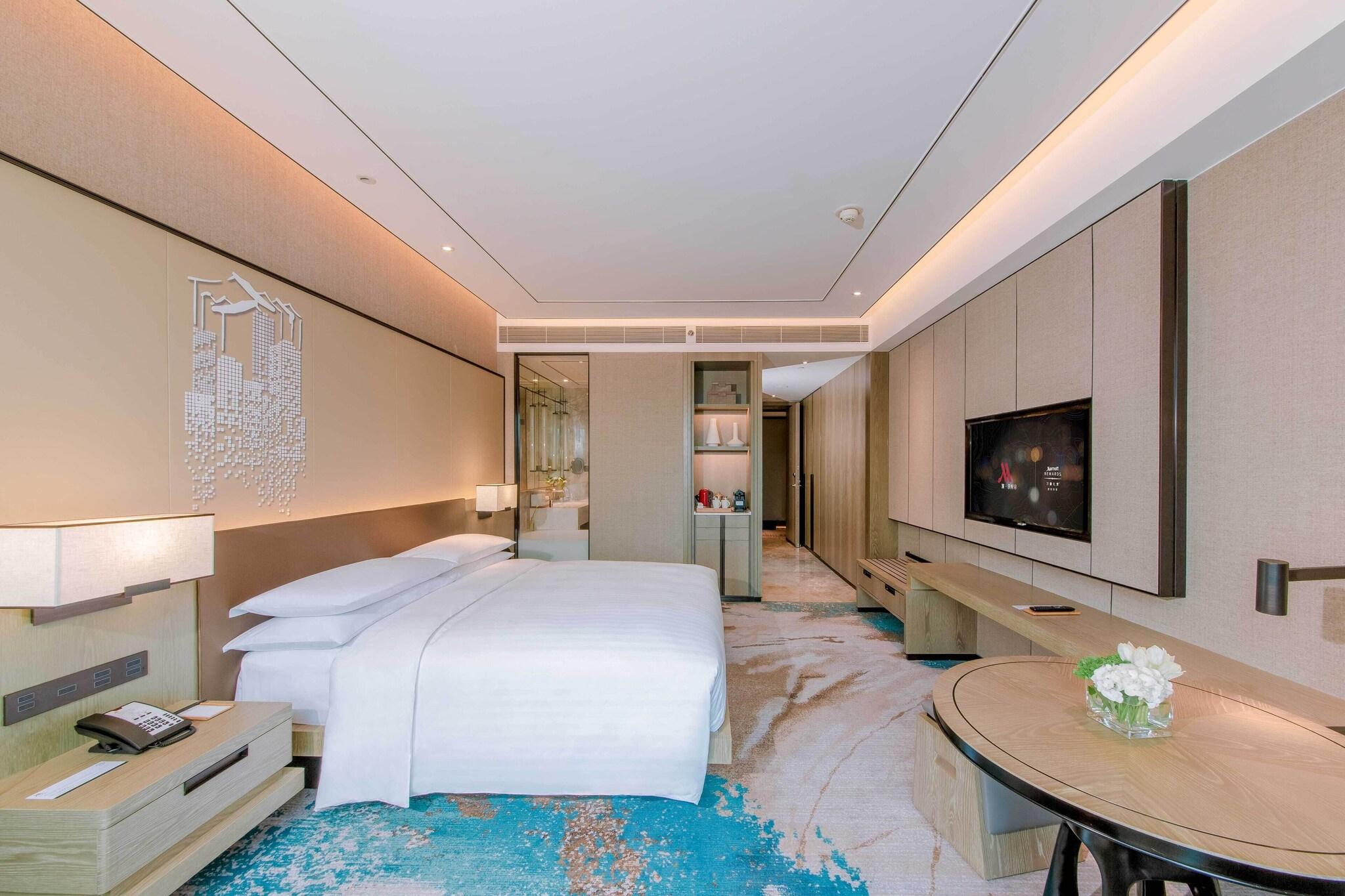 Double King Size Bed