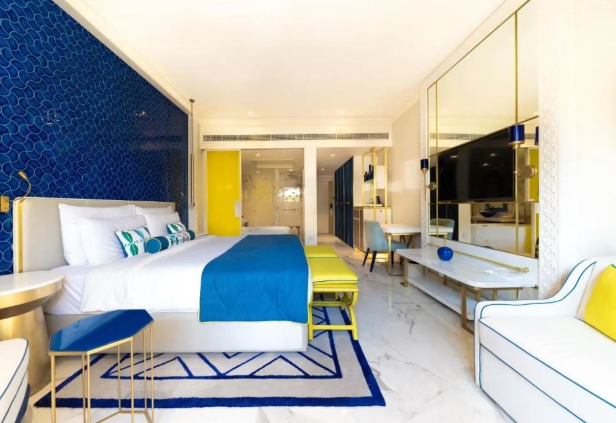 Family Room Garden View Two Bedrooms