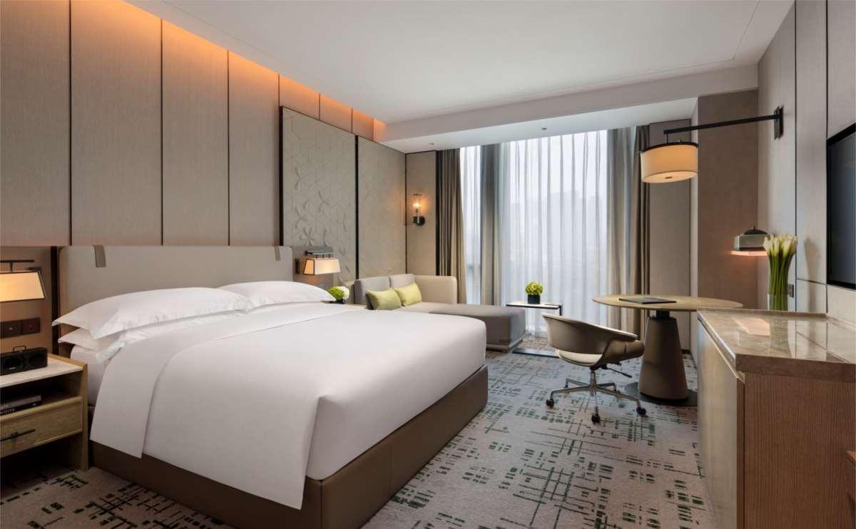 Double Accessible King Size Bed