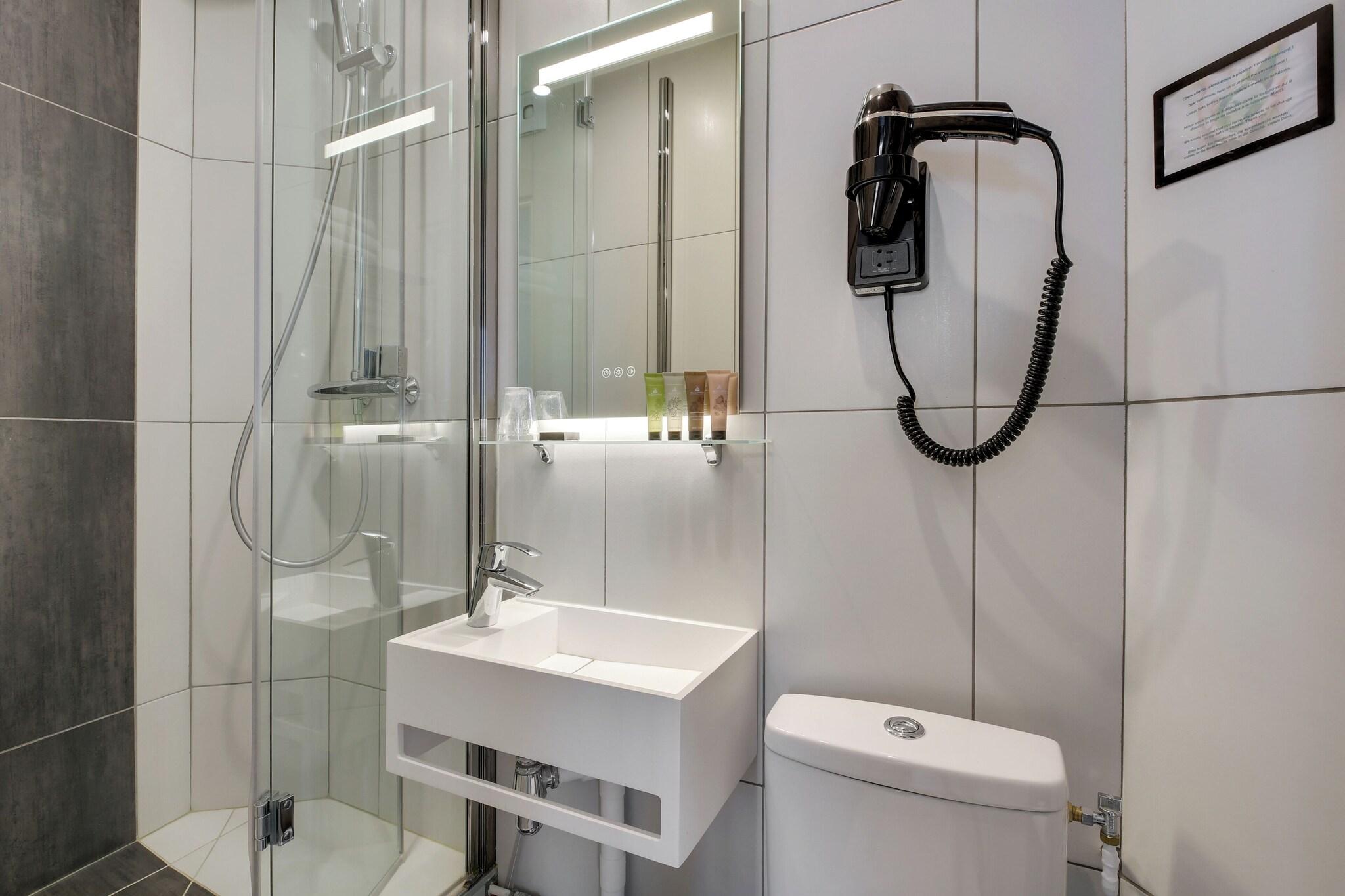 Triple Deluxe City View