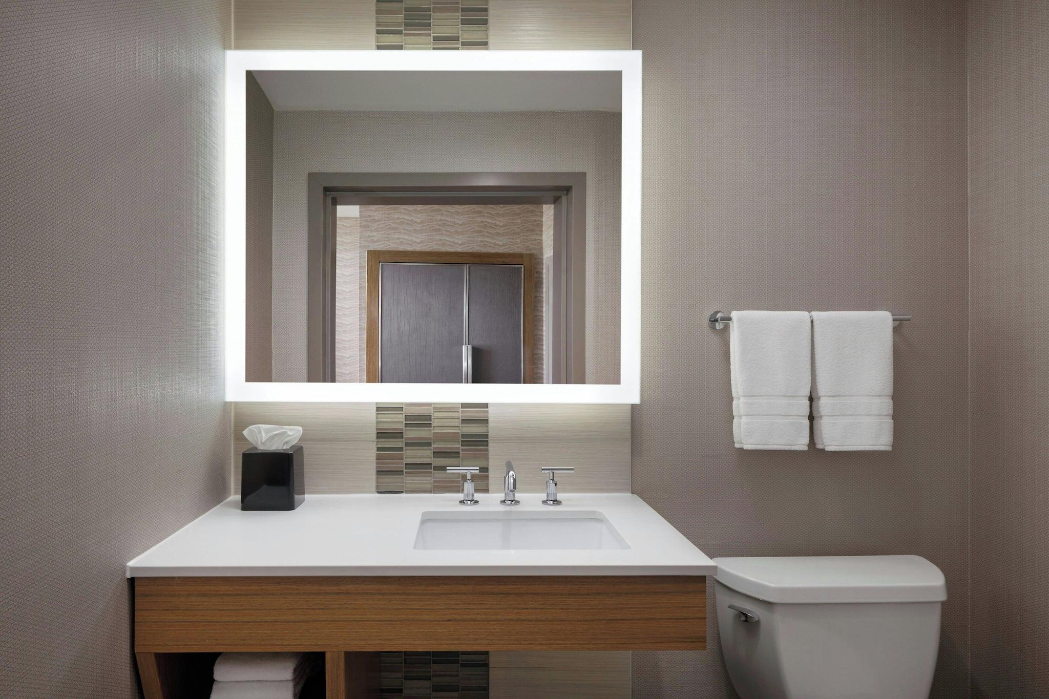 Suite Executive King Bed