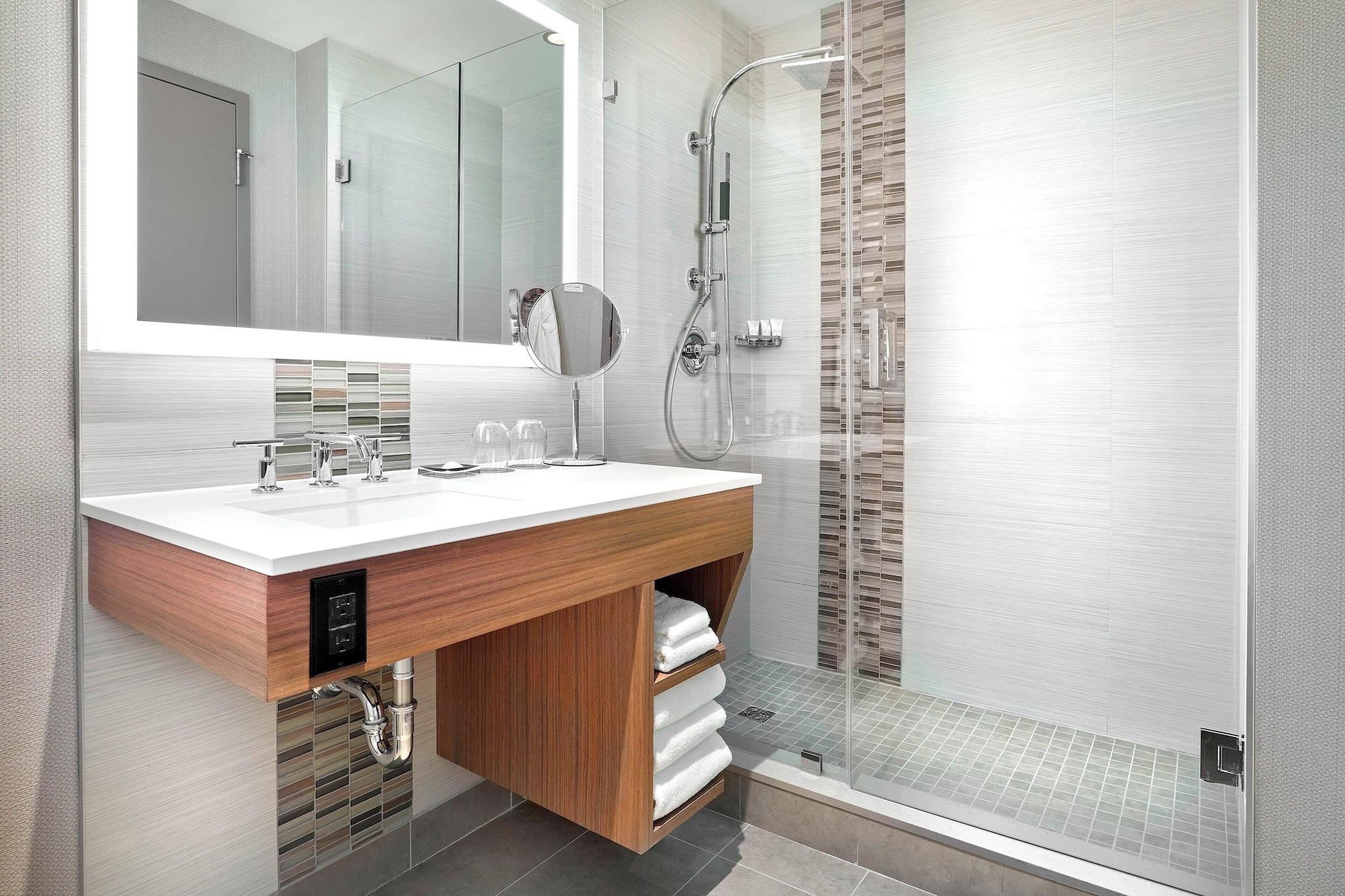 Double Executive King Bed