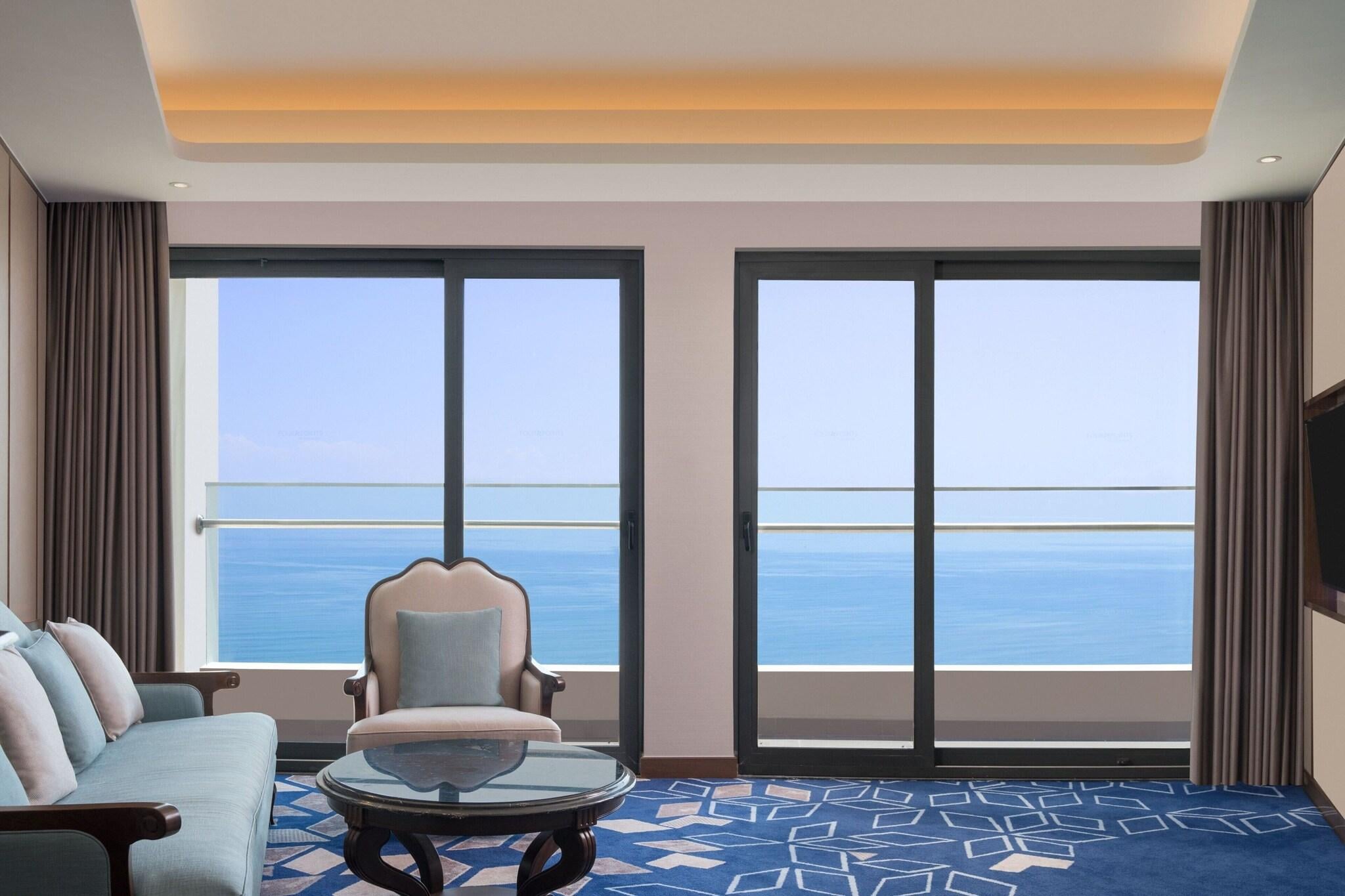 Suite Ocean View One Bedroom