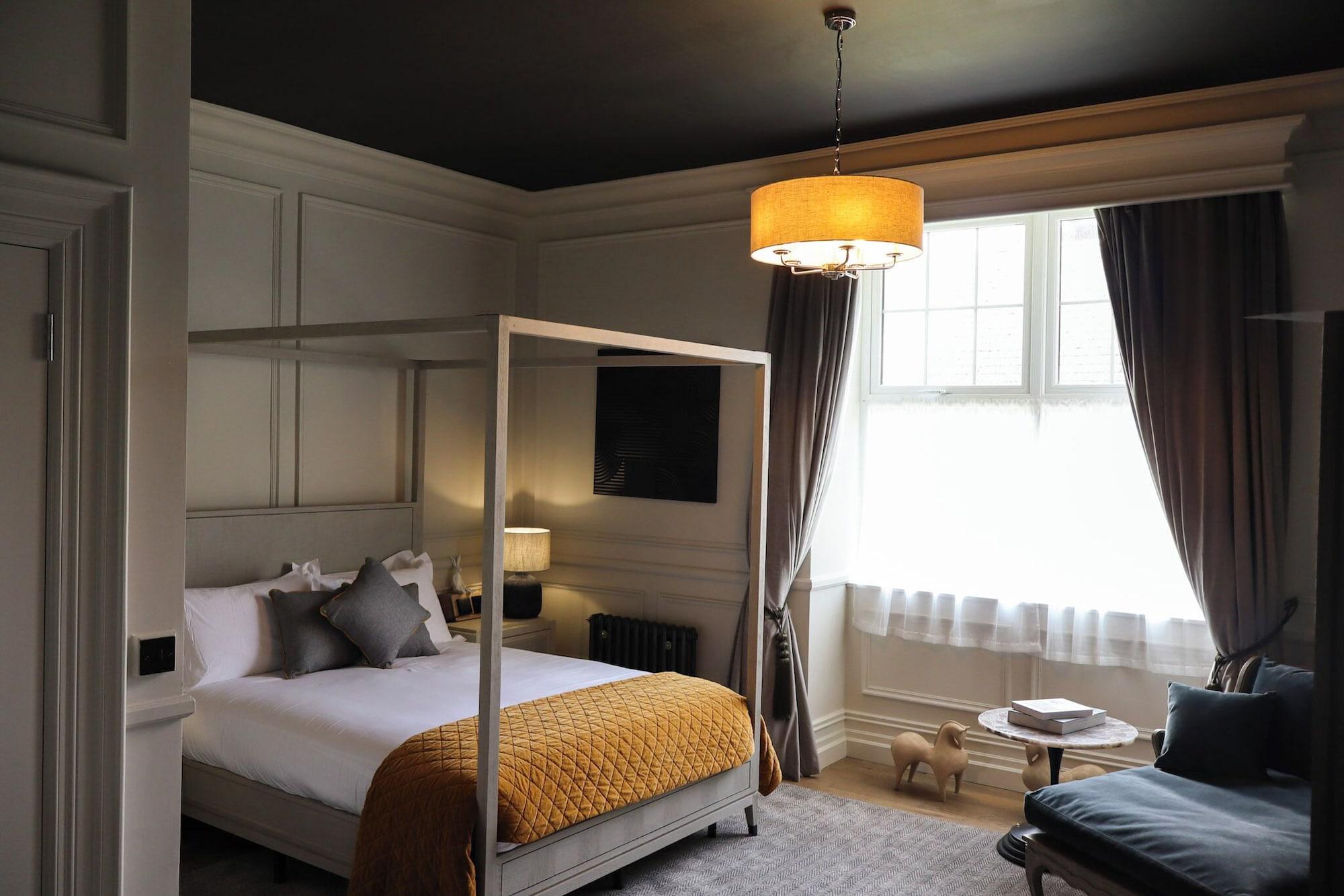 Double Classic King Bed