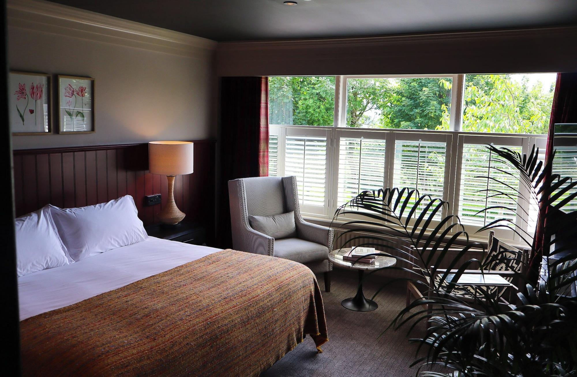 Double Classic King Bed