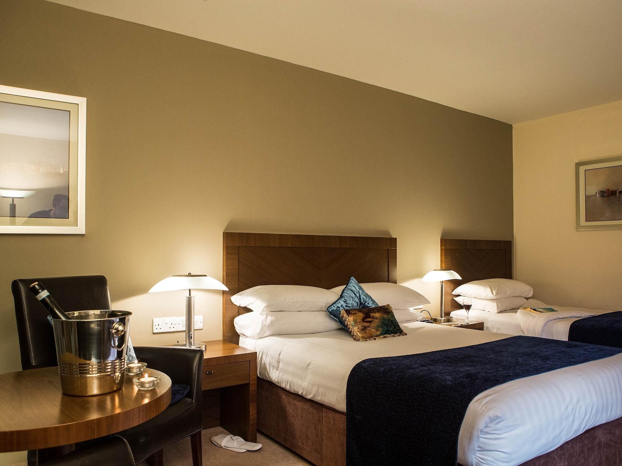 Family Room Three Beds