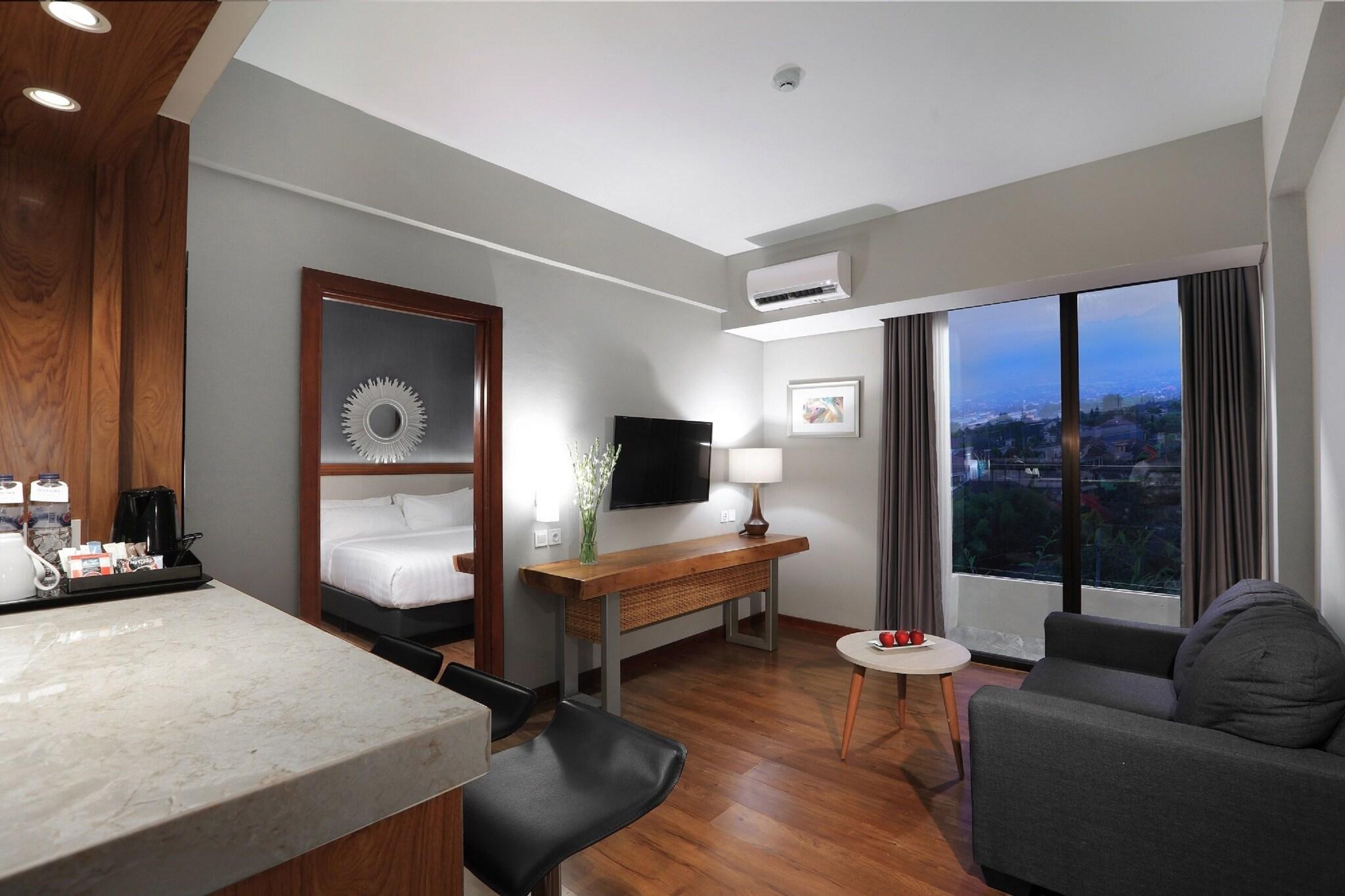 Suite Queen Size Bed