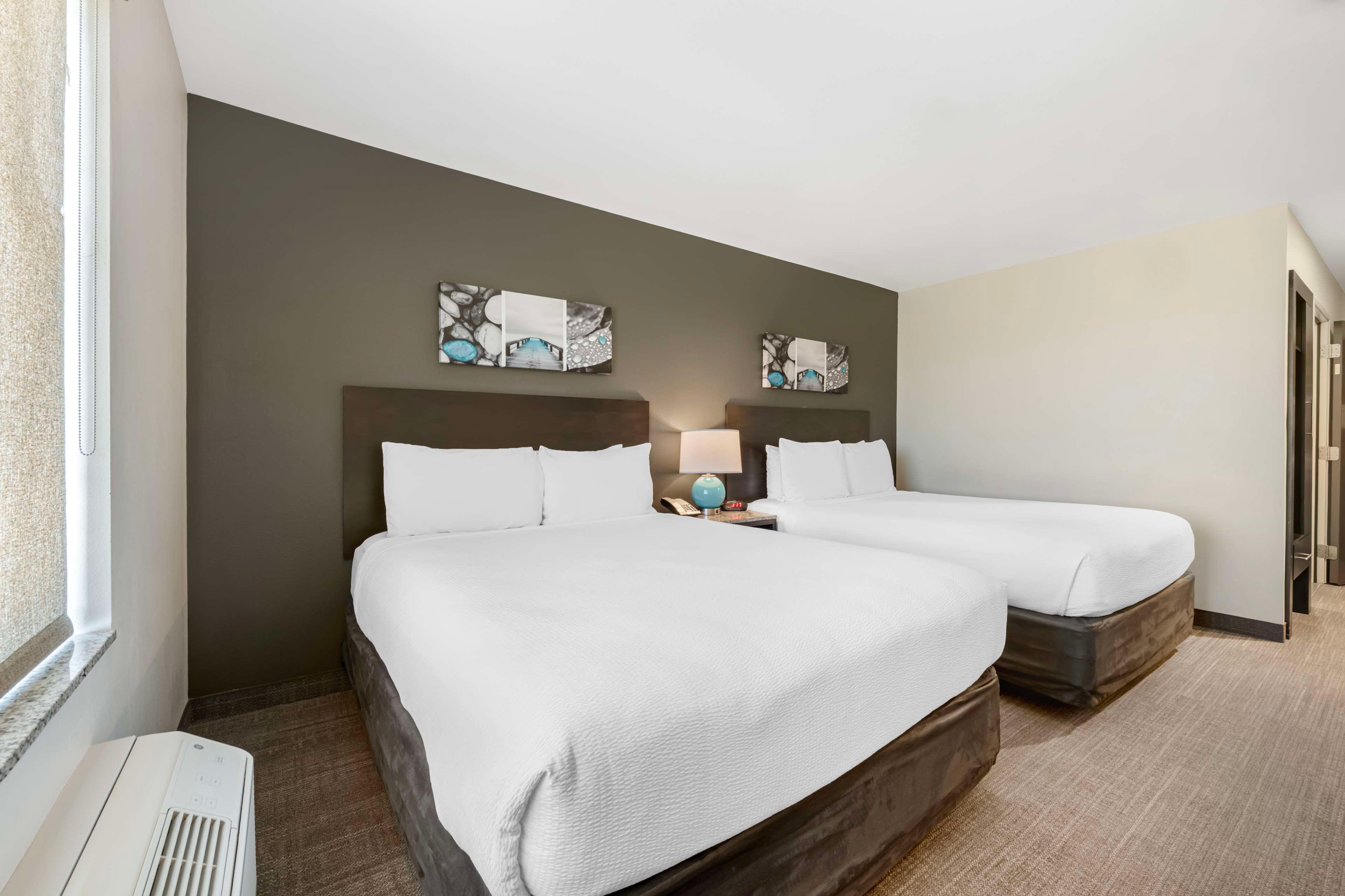 Room Two Queen Beds