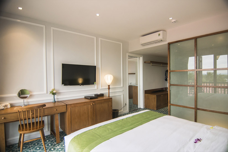 Double Superior Pool View