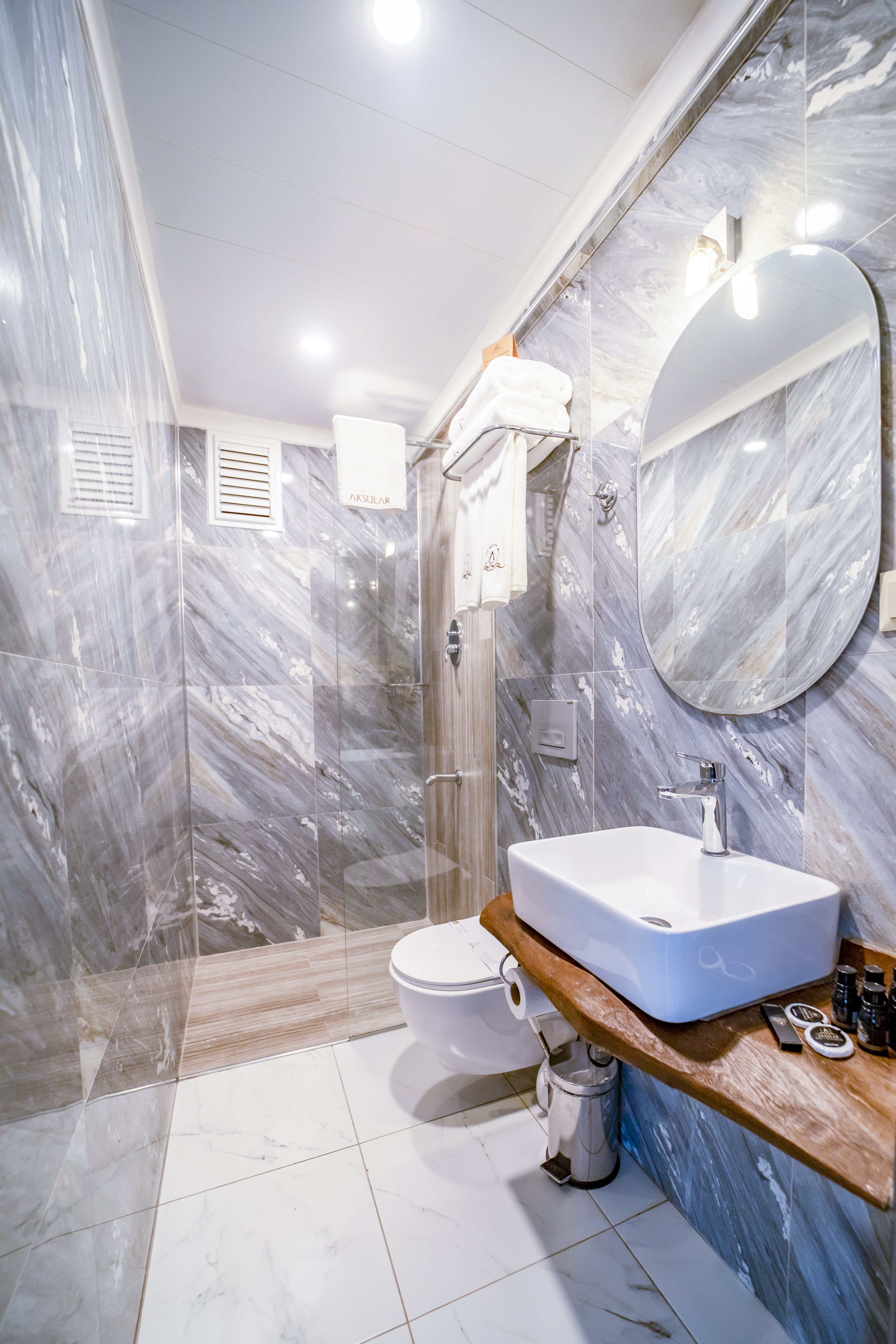 Quadruple Connecting Room