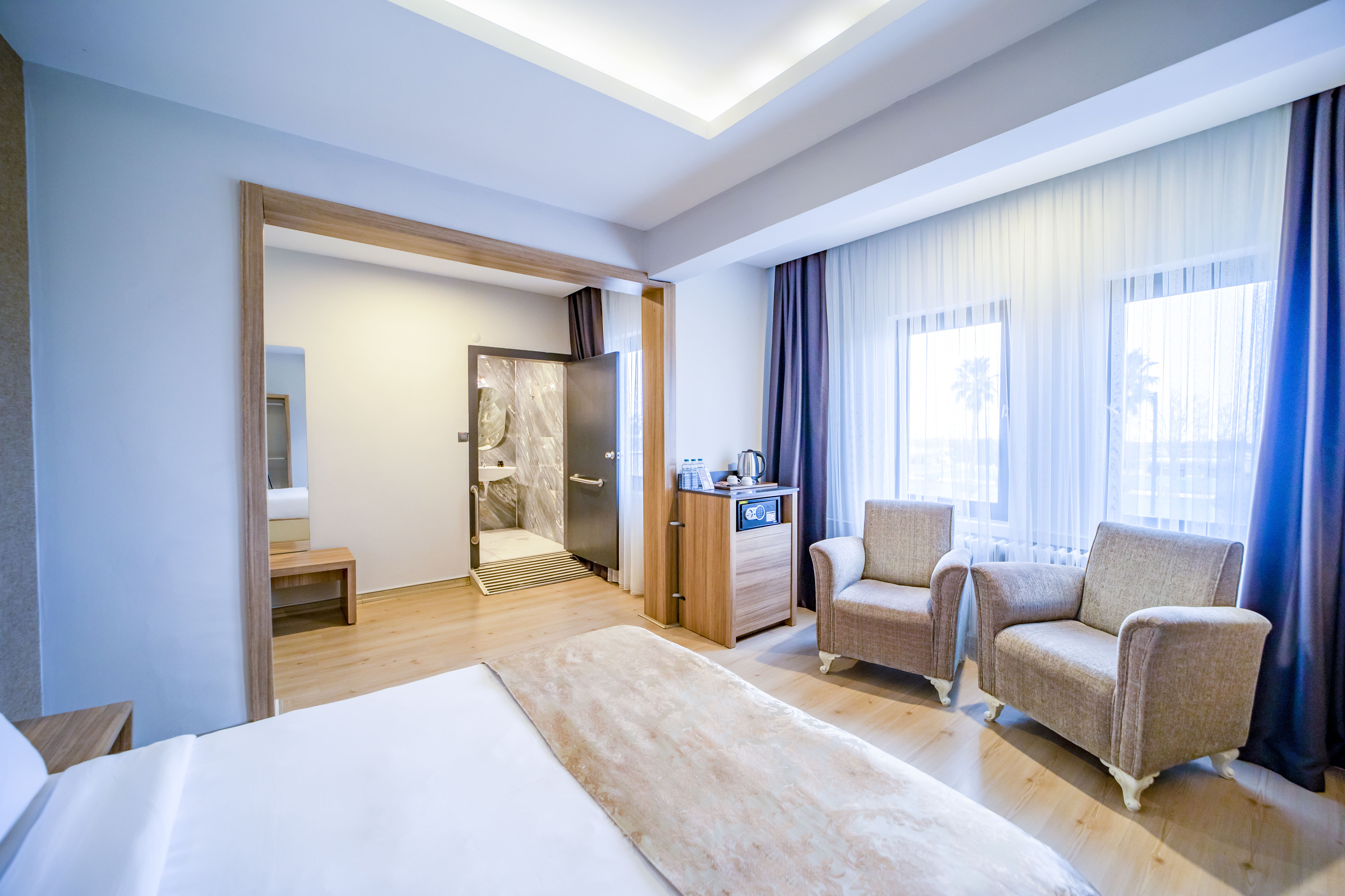 Quadruple Connecting Room