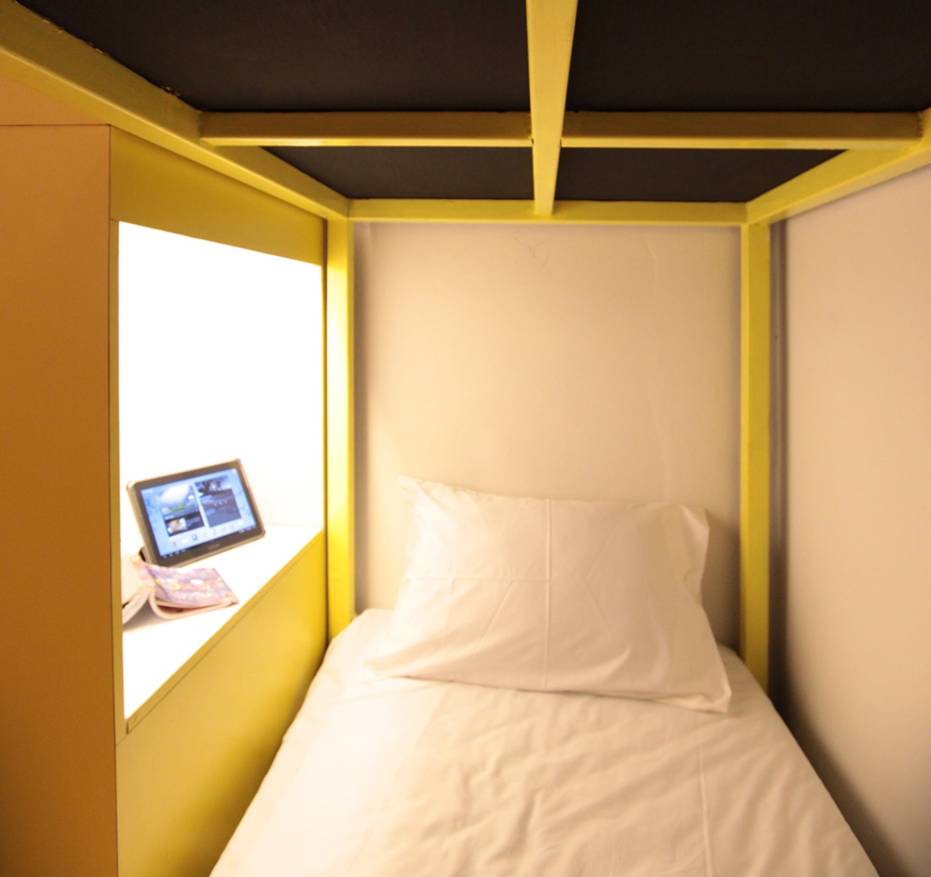 Quadruple with Shared Bathroom