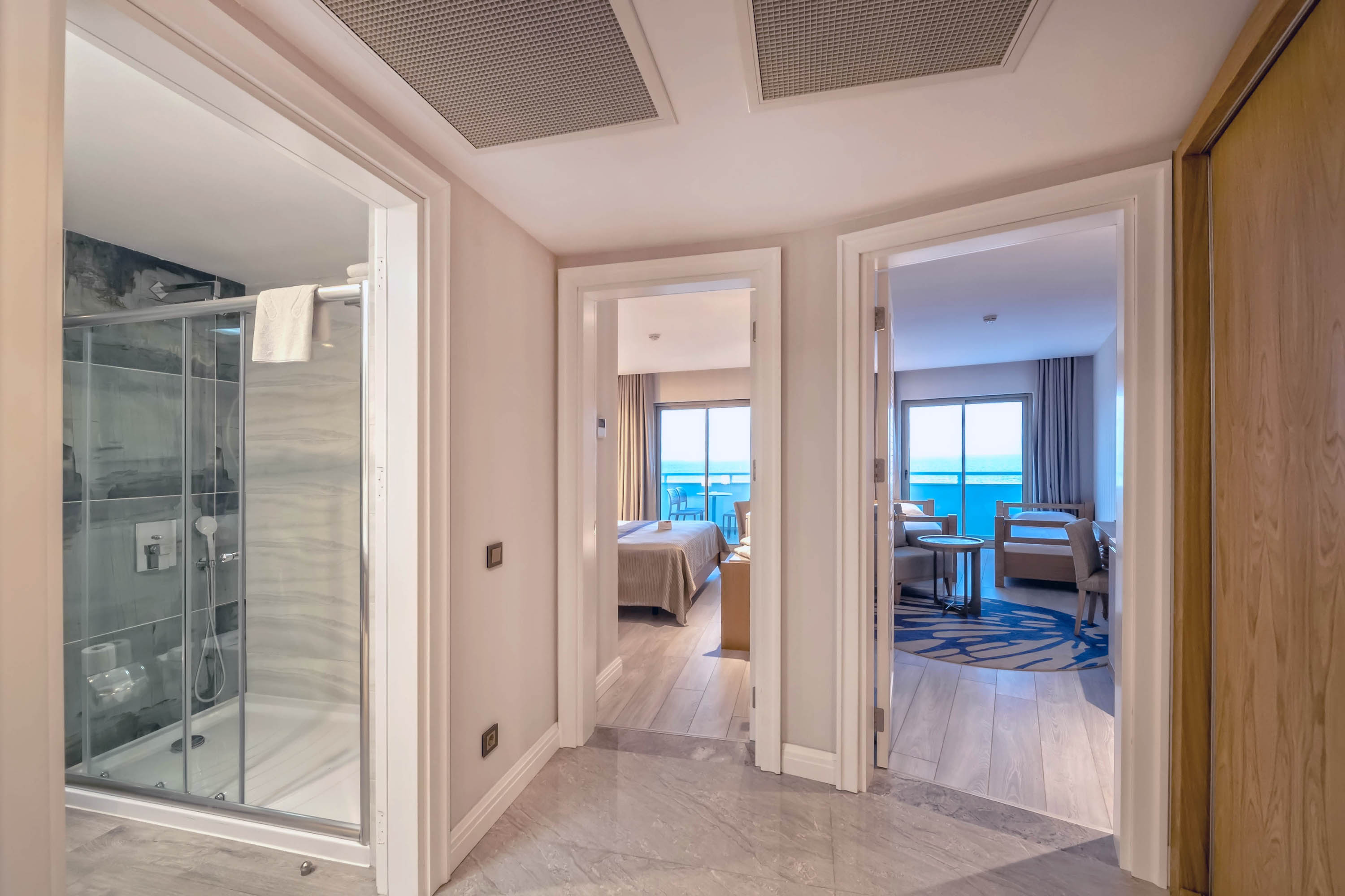 Family Room Land View