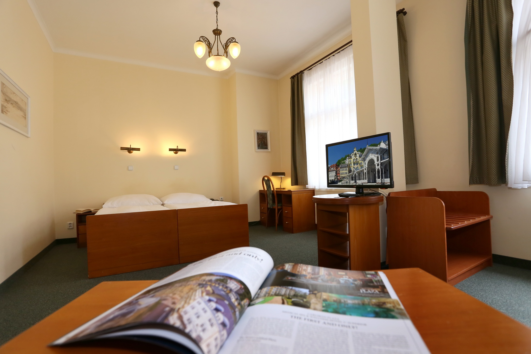 Double or Twin Standard