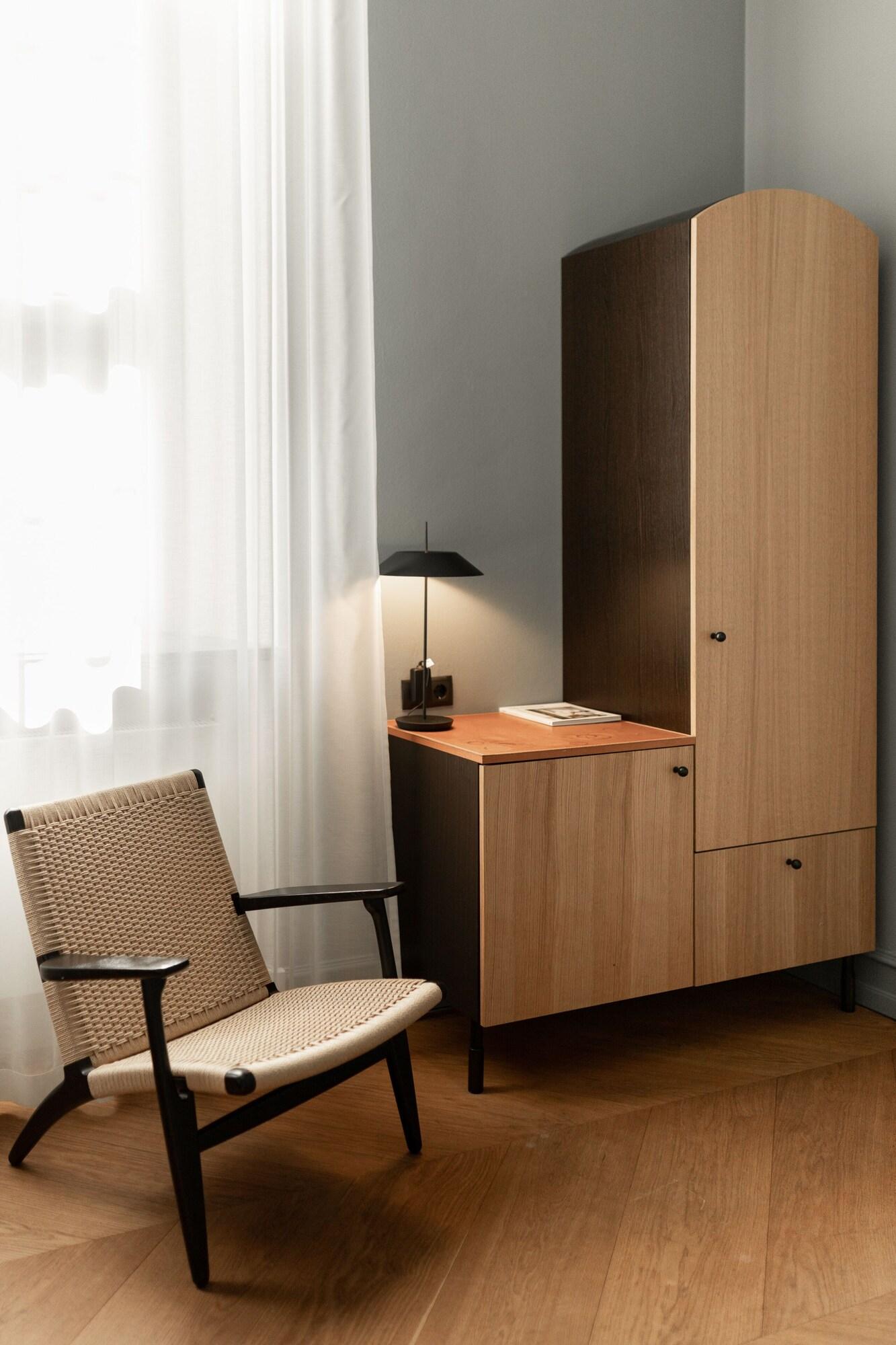 Double Superior King Bed